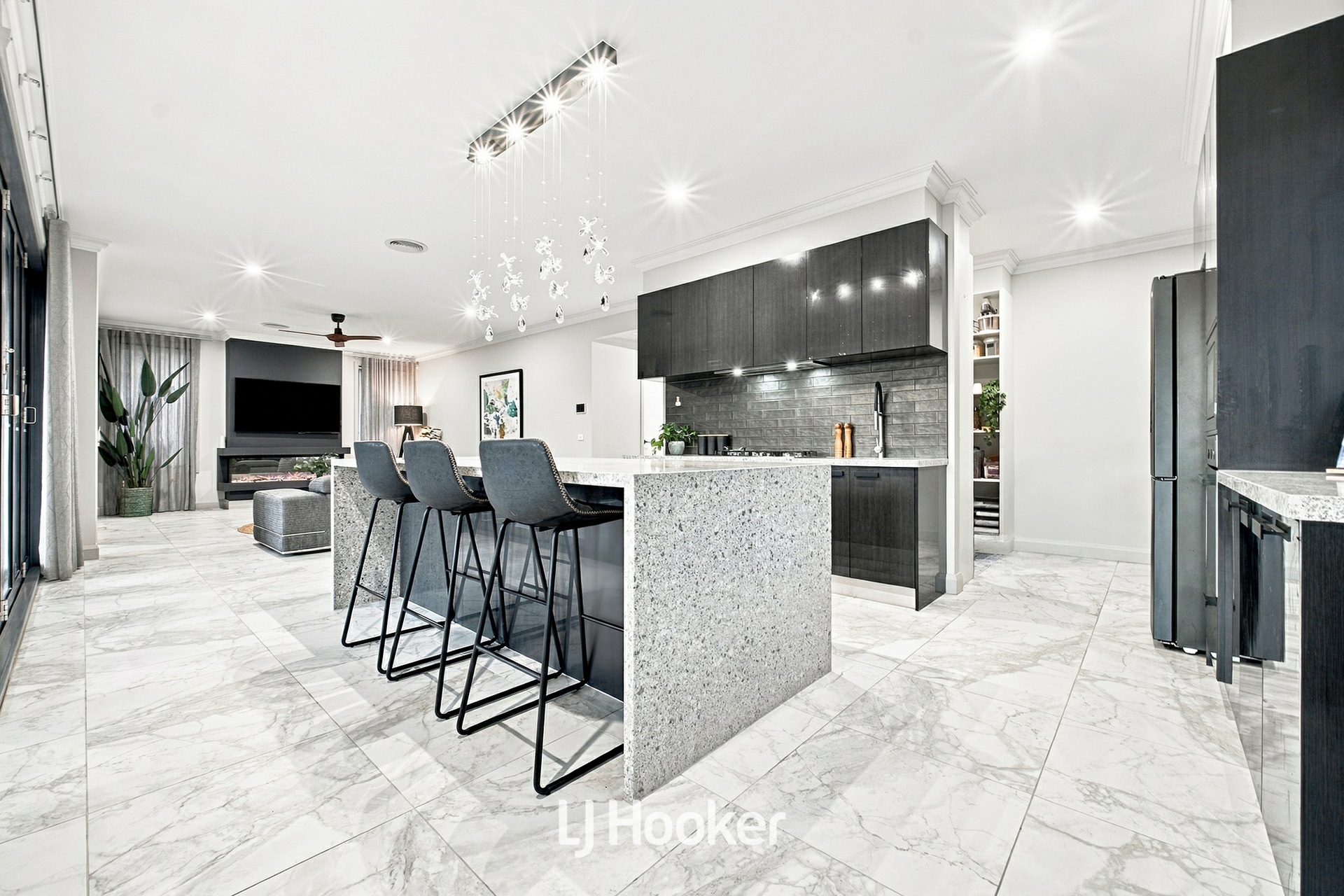 12 Nandewar Street — photo 9 of 30