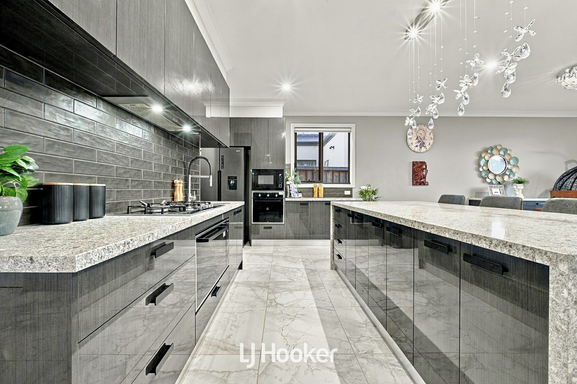 12 Nandewar Street — photo 11 of 30