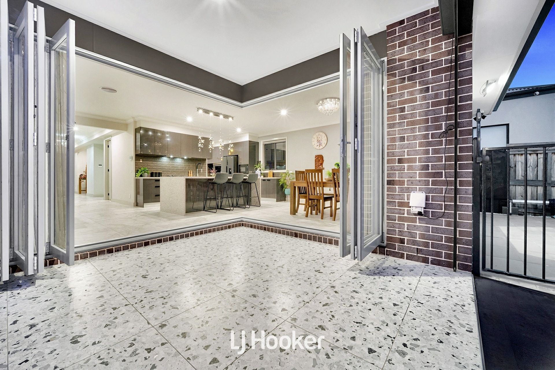 12 Nandewar Street — photo 13 of 30