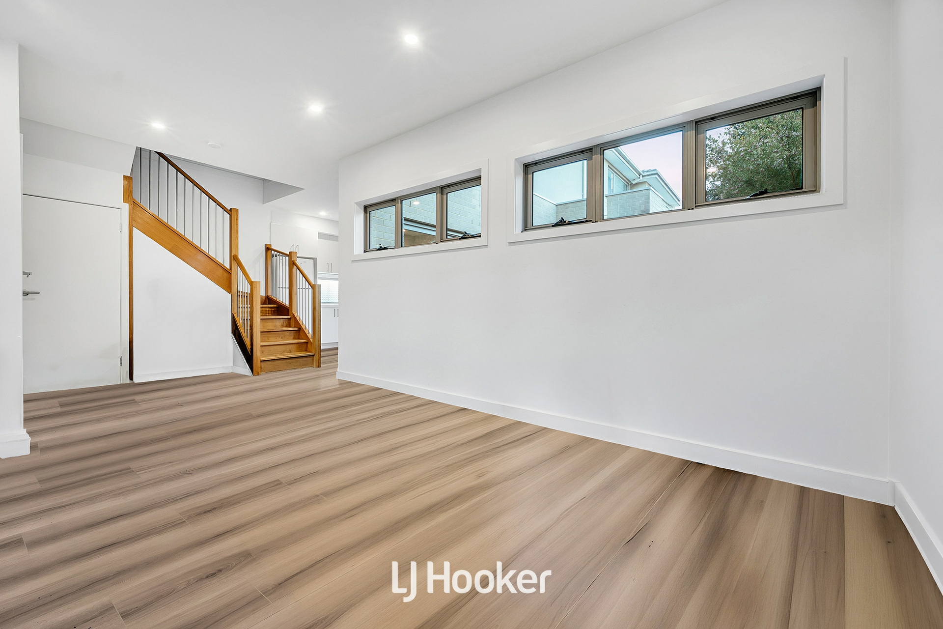 1/25 William Avenue — photo 4 of 15