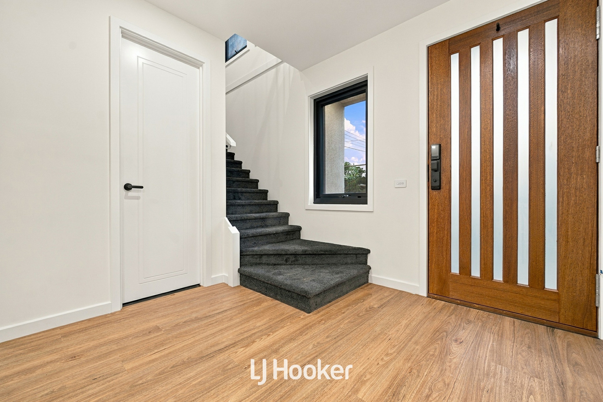 1/5 Mimosa Street — photo 7 of 24