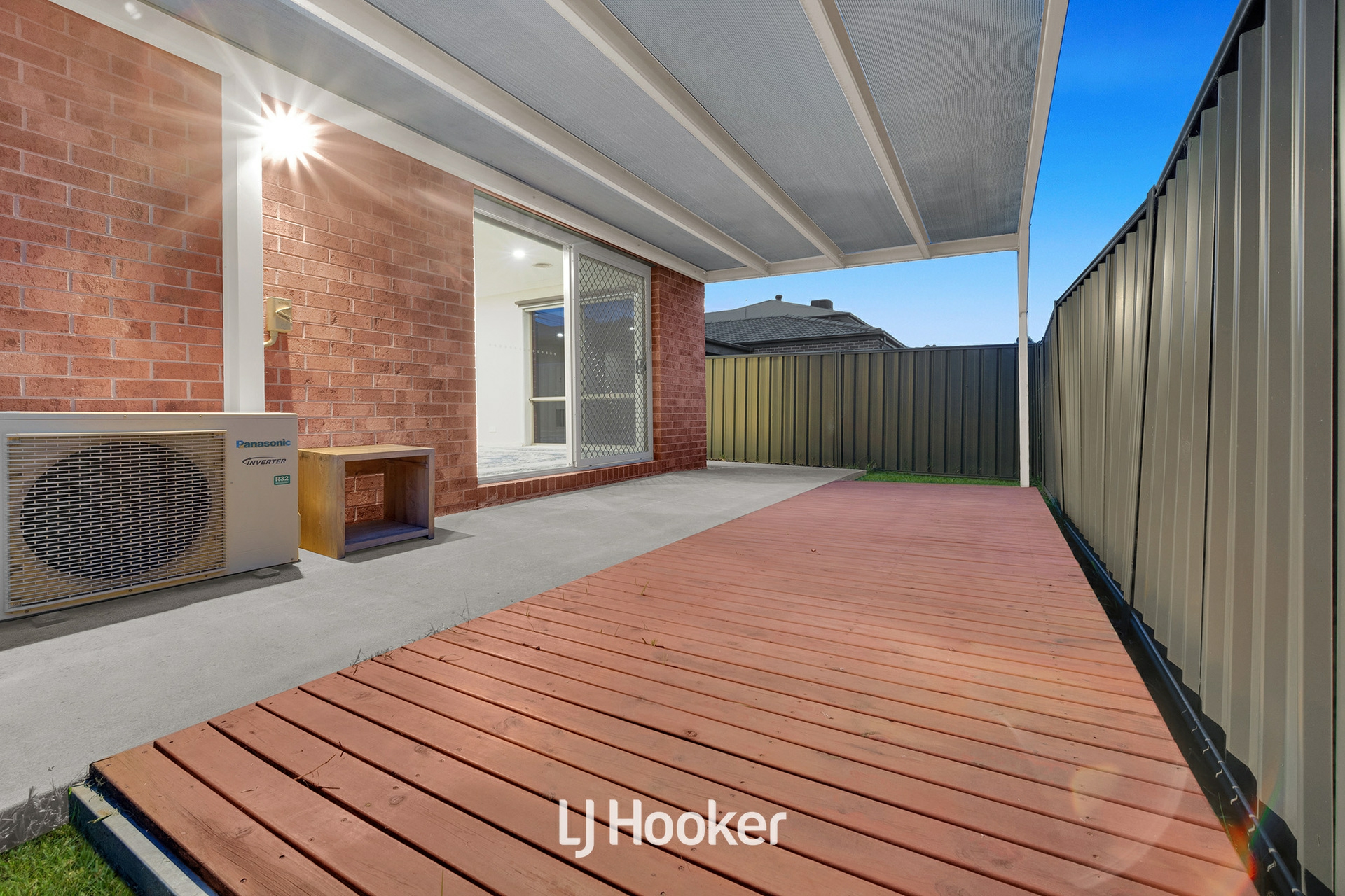 42 Elmslie Drive — photo 15 of 22