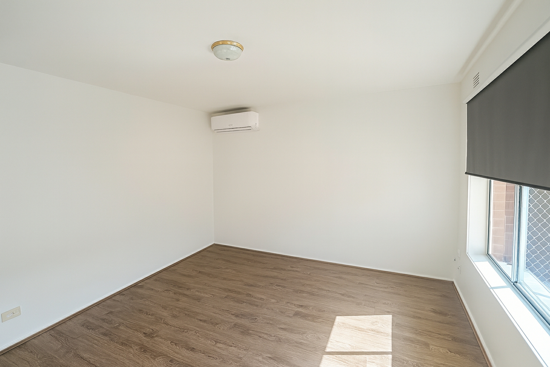 2/11 Rodd Street — photo 2 of 6