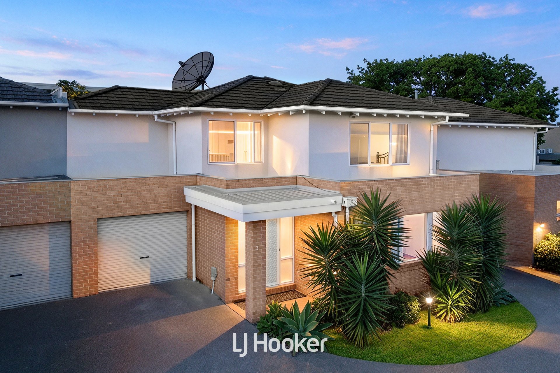 3/53-55 Stud Road — photo 2 of 23