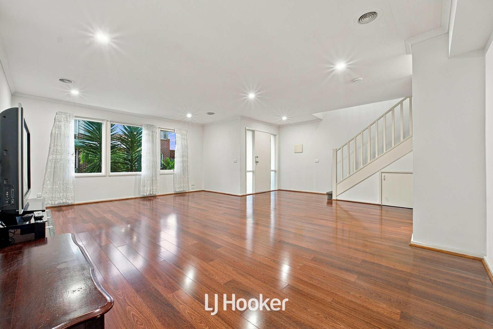 3/53-55 Stud Road — photo 5 of 23
