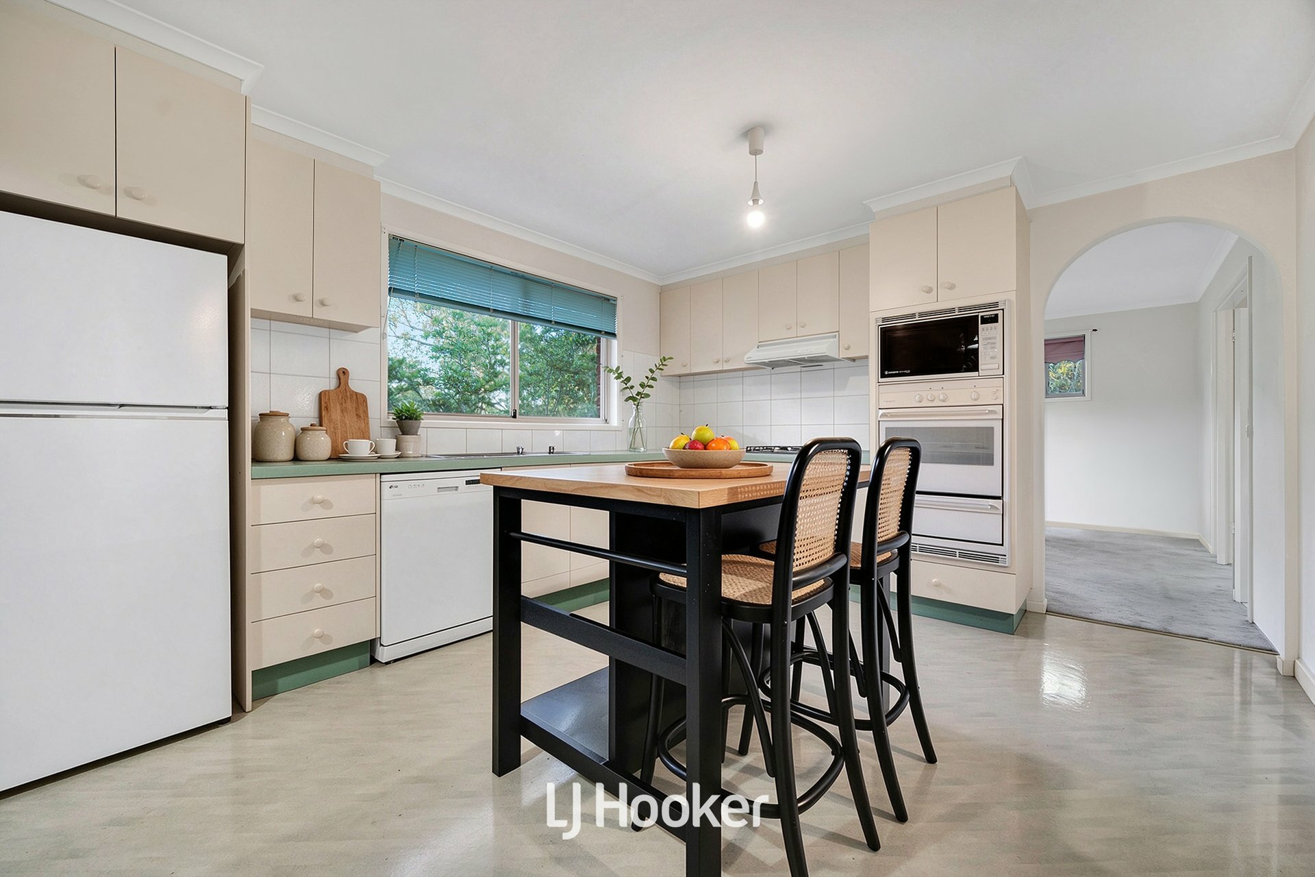 18 Telford Drive — photo 9 of 17