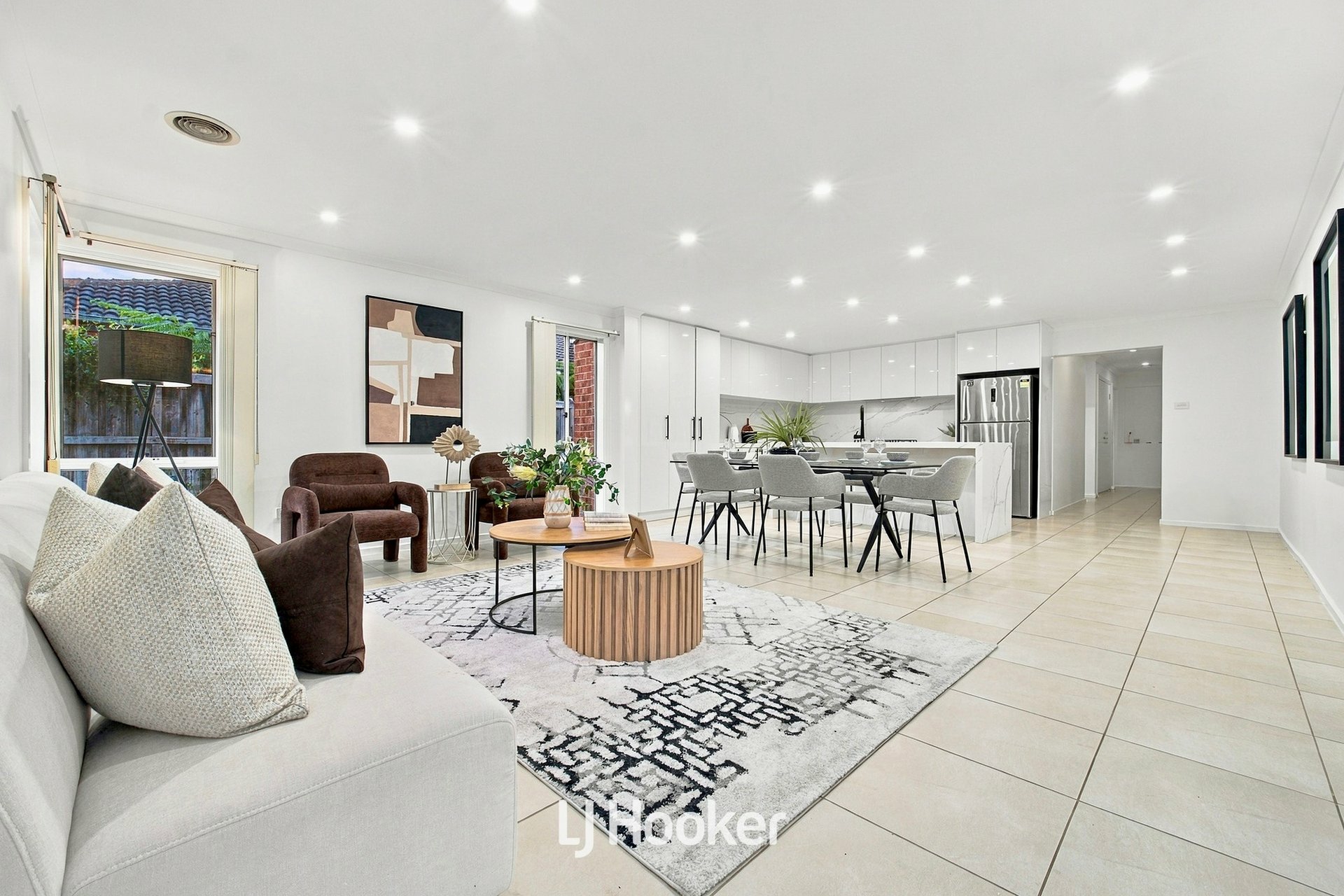 15 Sussex Avenue — photo 7 of 22