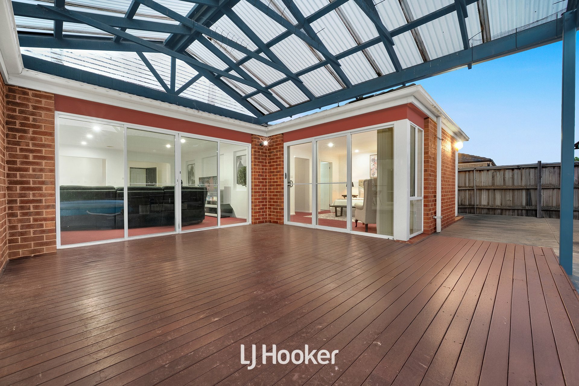 15 Sussex Avenue — photo 18 of 22