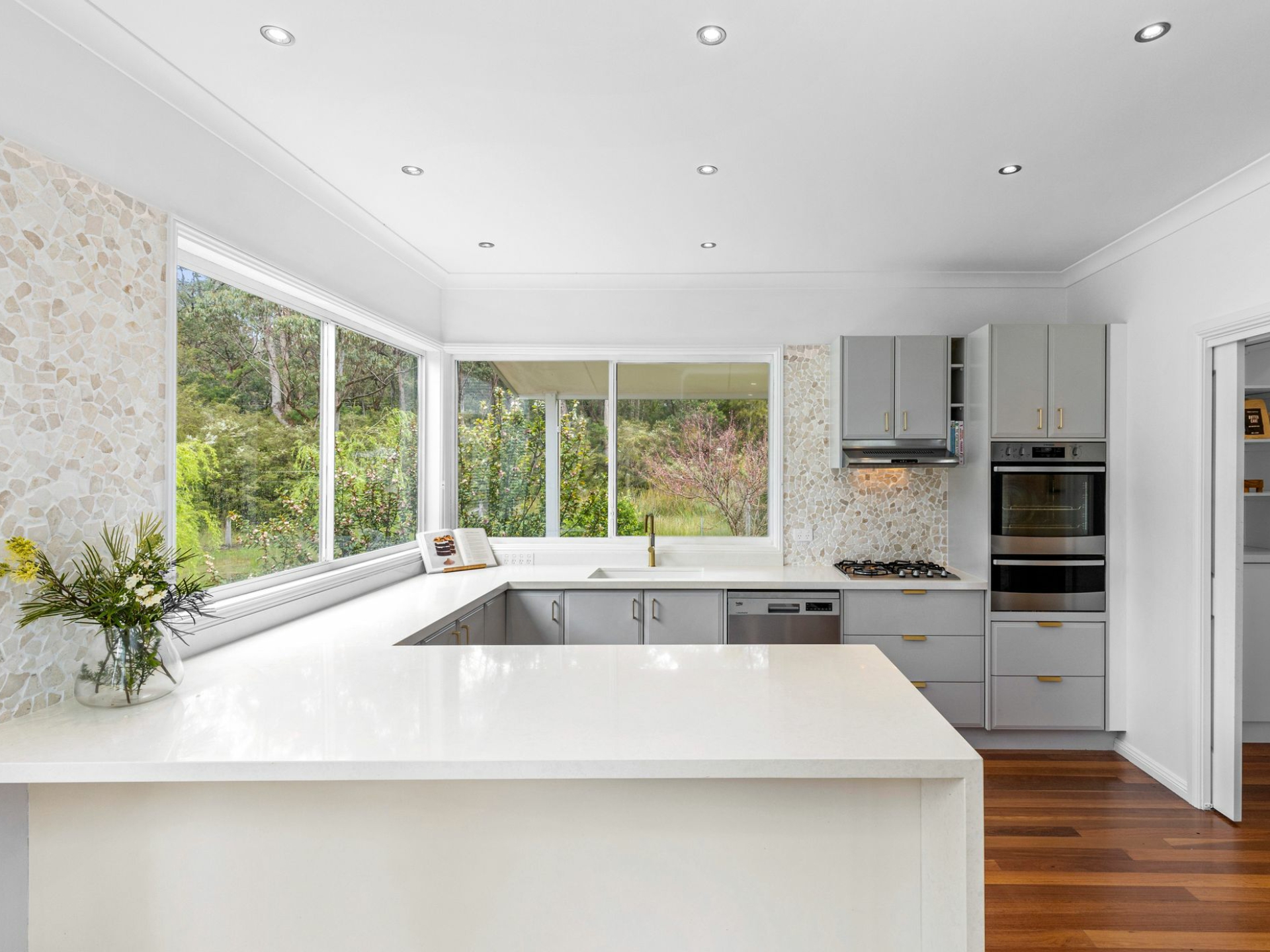 4 The Inlet Mossy Point NSW Property Details LJ Hooker