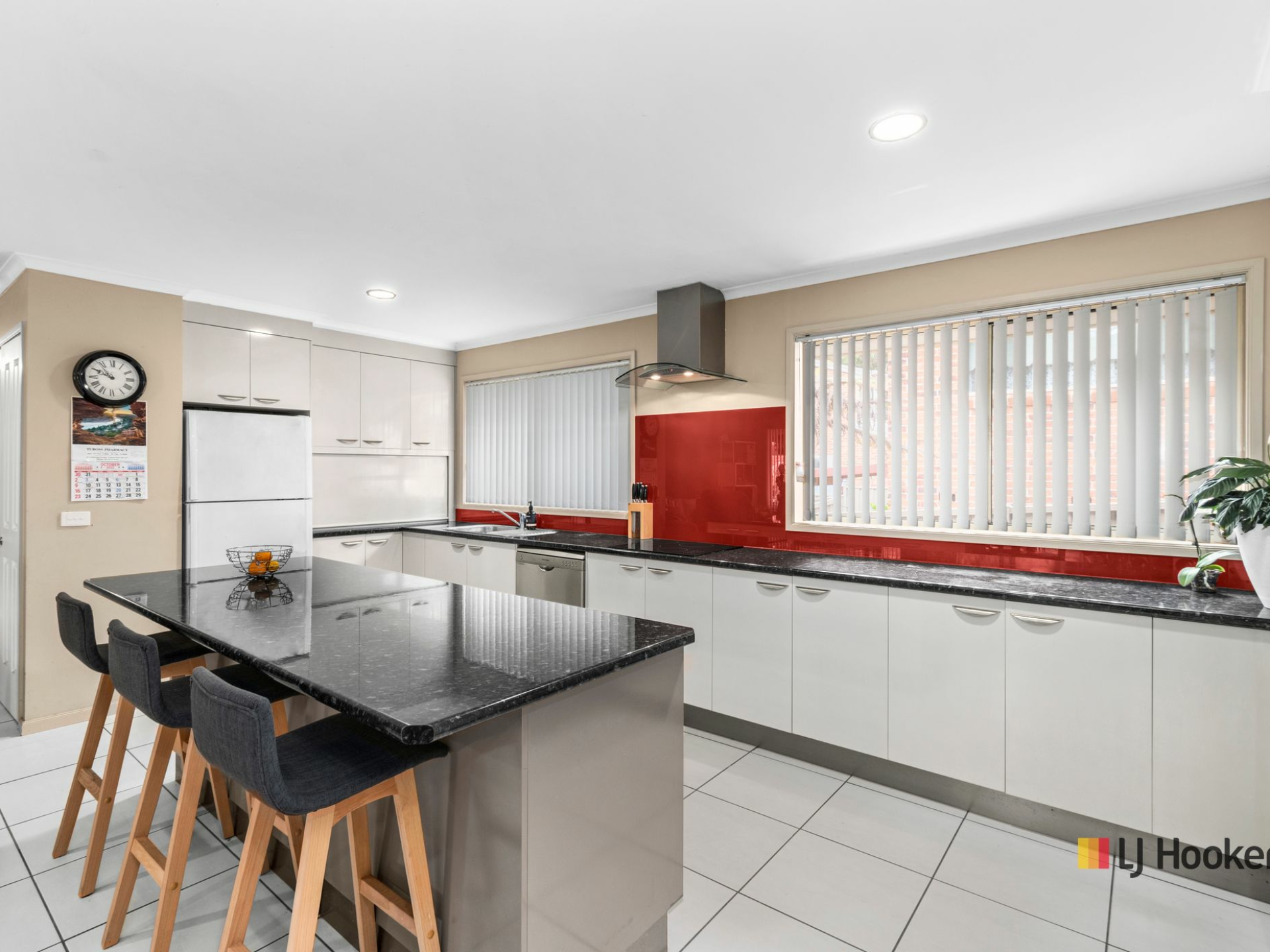 8A Lisa Place, SUNSHINE BAY