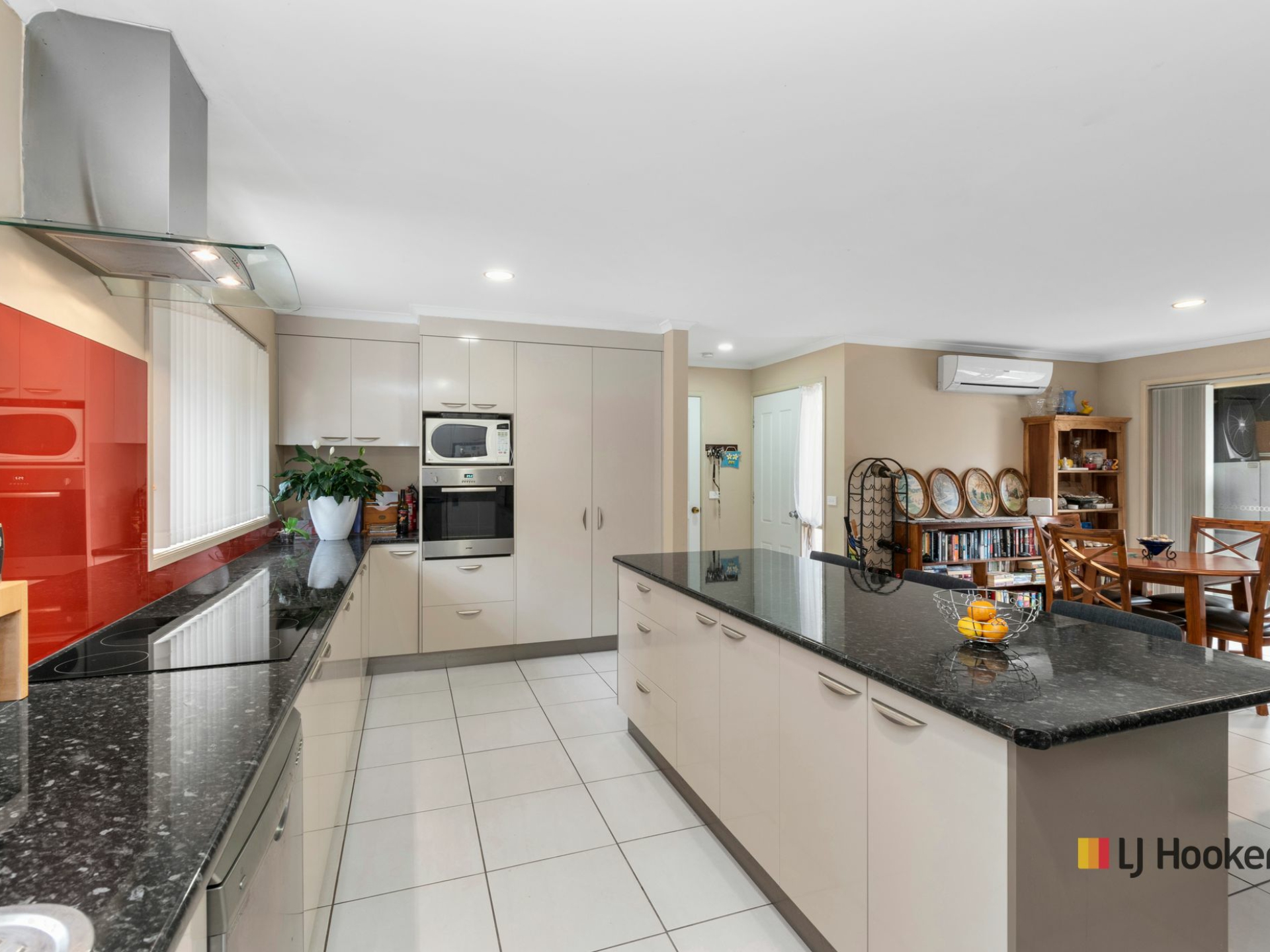 8A Lisa Place, SUNSHINE BAY