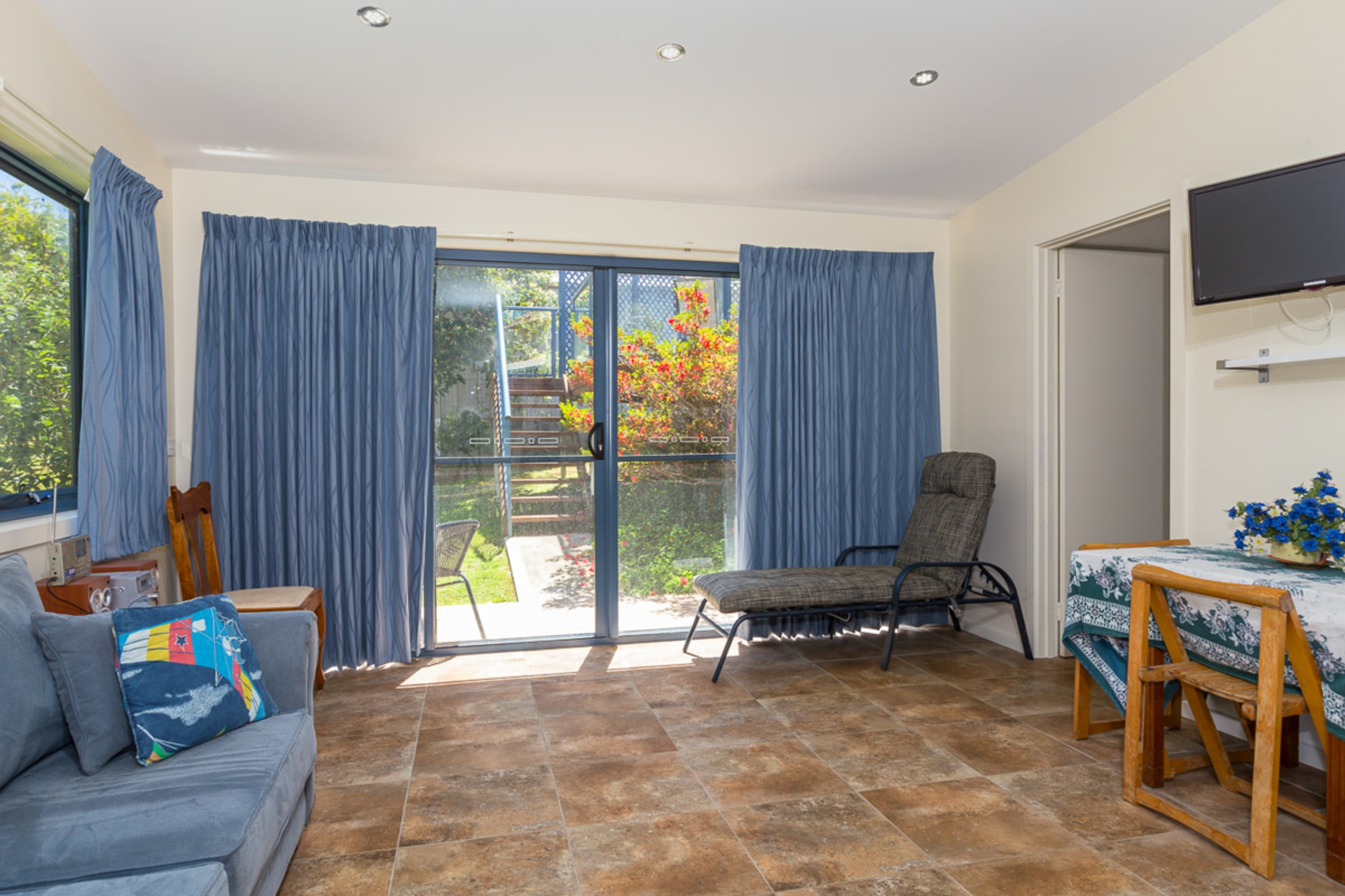 104 Tallawang Ave, MALUA BAY