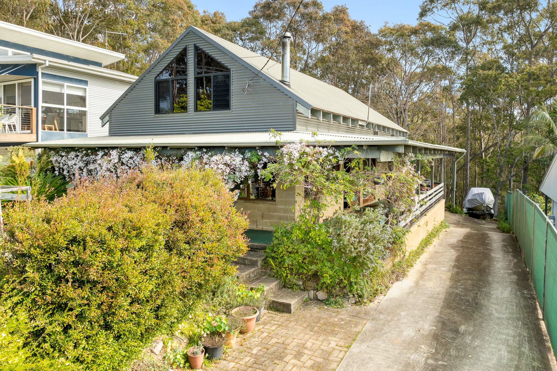 15 Hazel Road, MORUYA HEADS