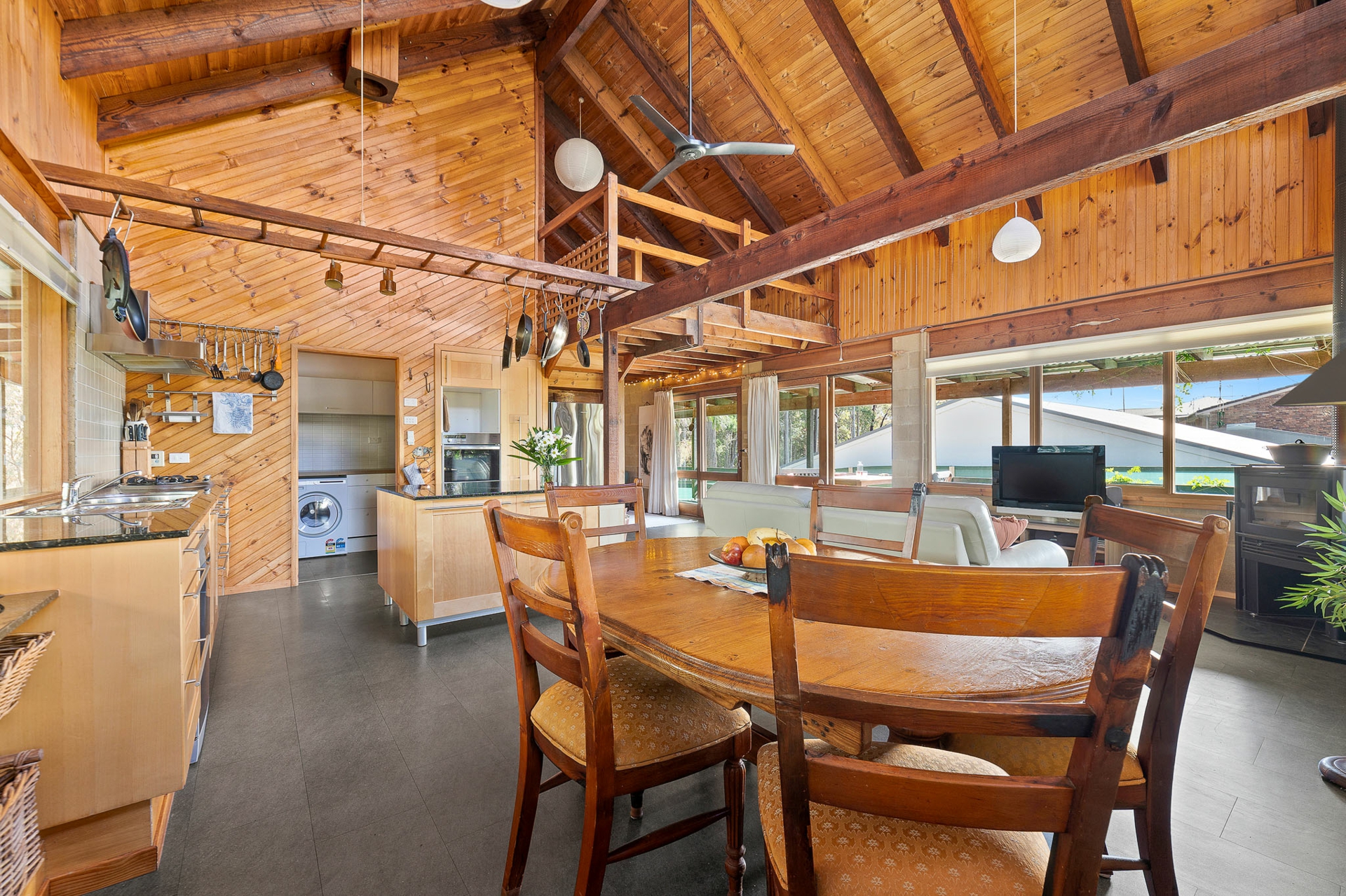 15 Hazel Road, MORUYA HEADS