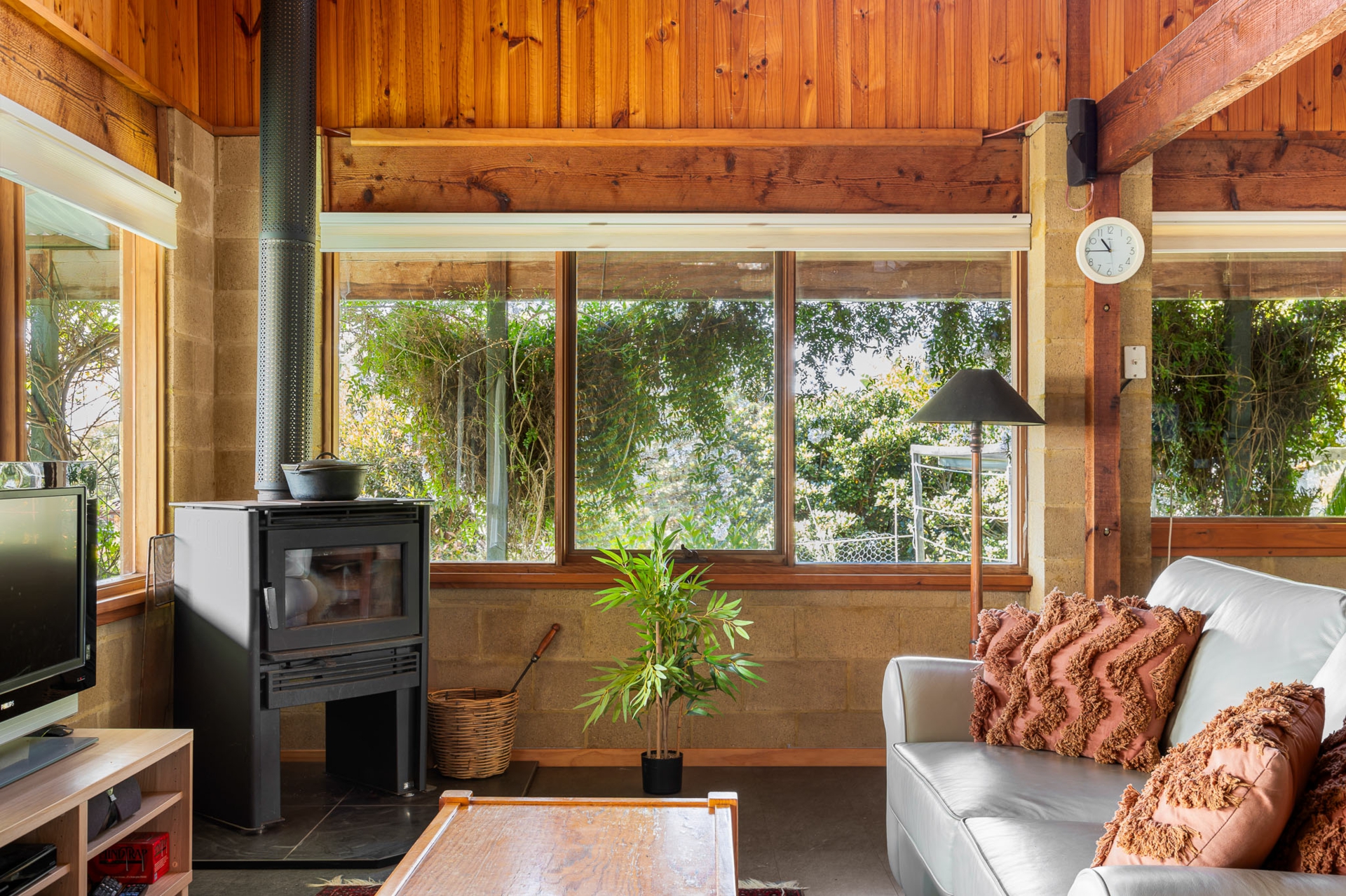 15 Hazel Road, MORUYA HEADS