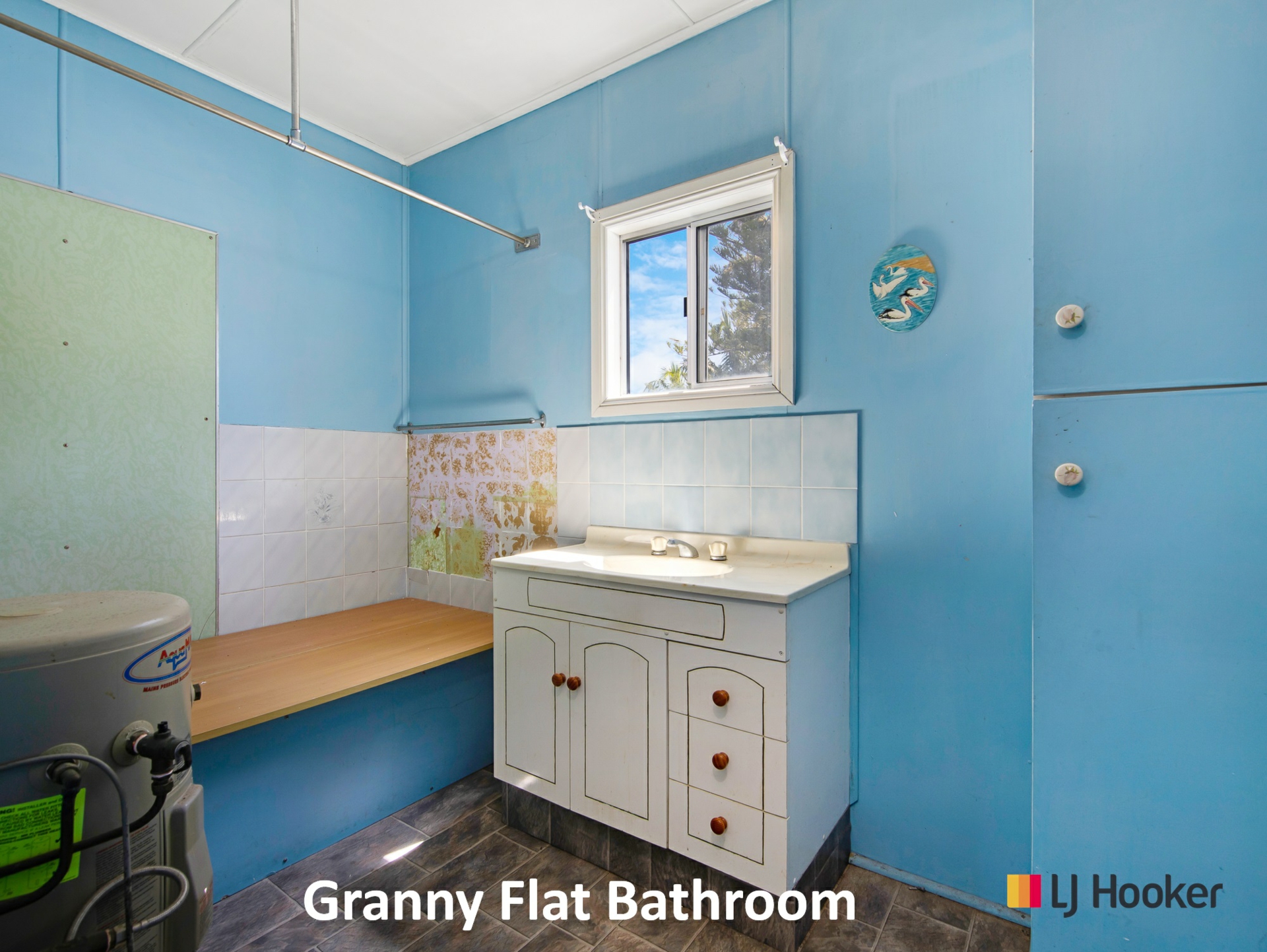 556 Beach Road, DENHAMS BEACH