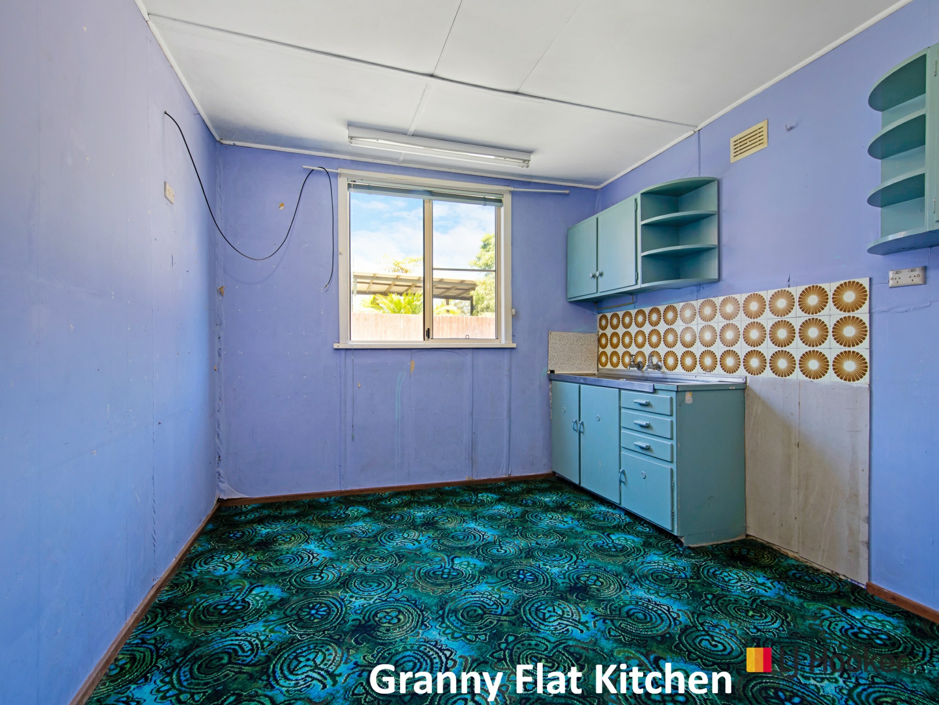556 Beach Road, DENHAMS BEACH