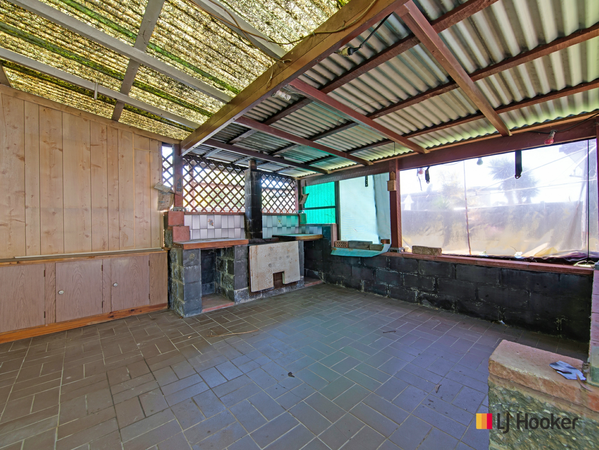 556 Beach Road, DENHAMS BEACH