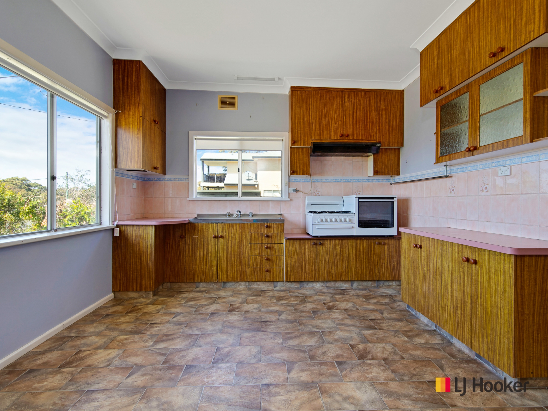 556 Beach Road, DENHAMS BEACH
