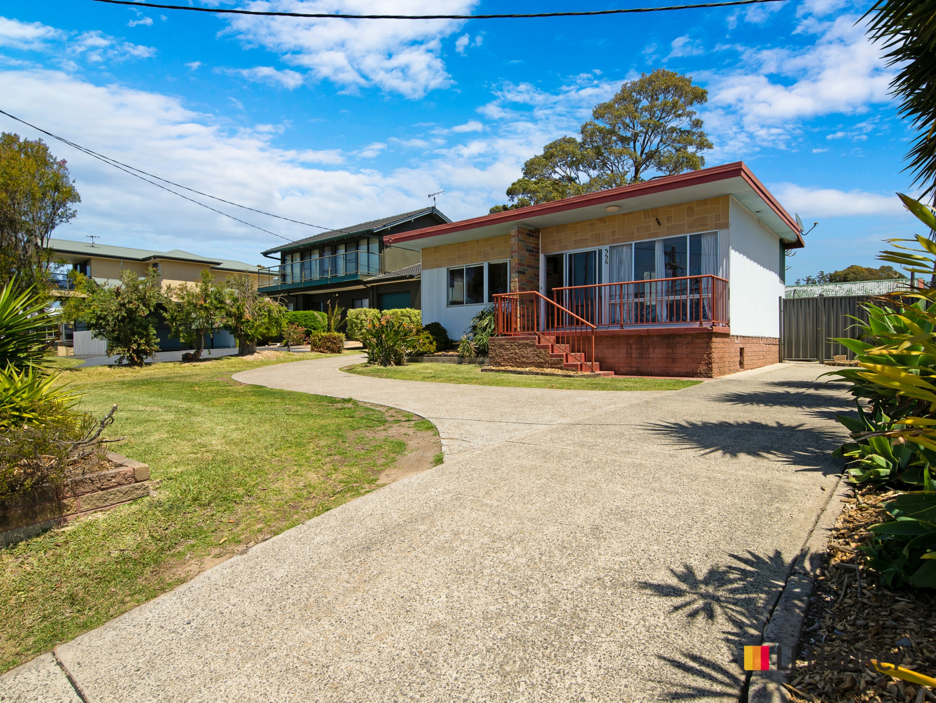 556 Beach Road, DENHAMS BEACH