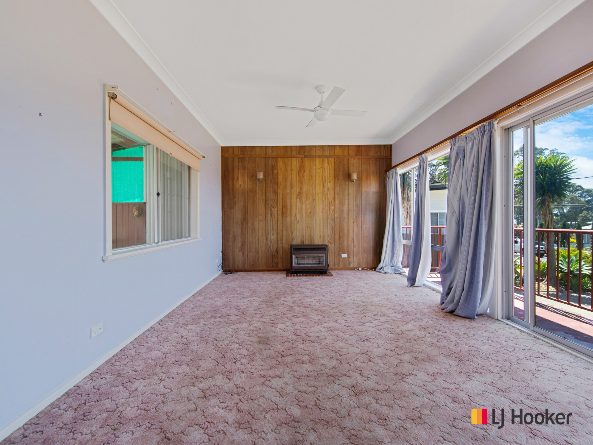 556 Beach Road, DENHAMS BEACH
