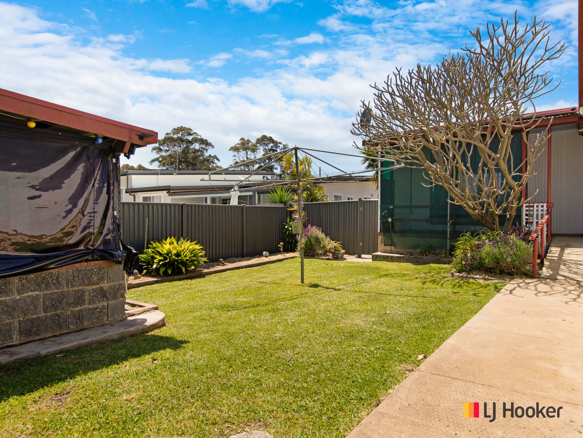 556 Beach Road, DENHAMS BEACH