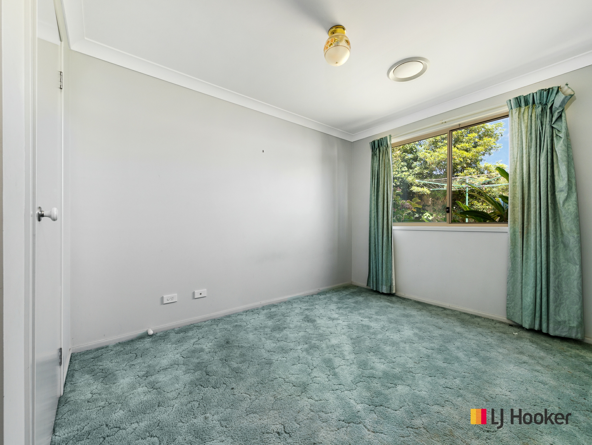 8 John Forrest Place, SUNSHINE BAY