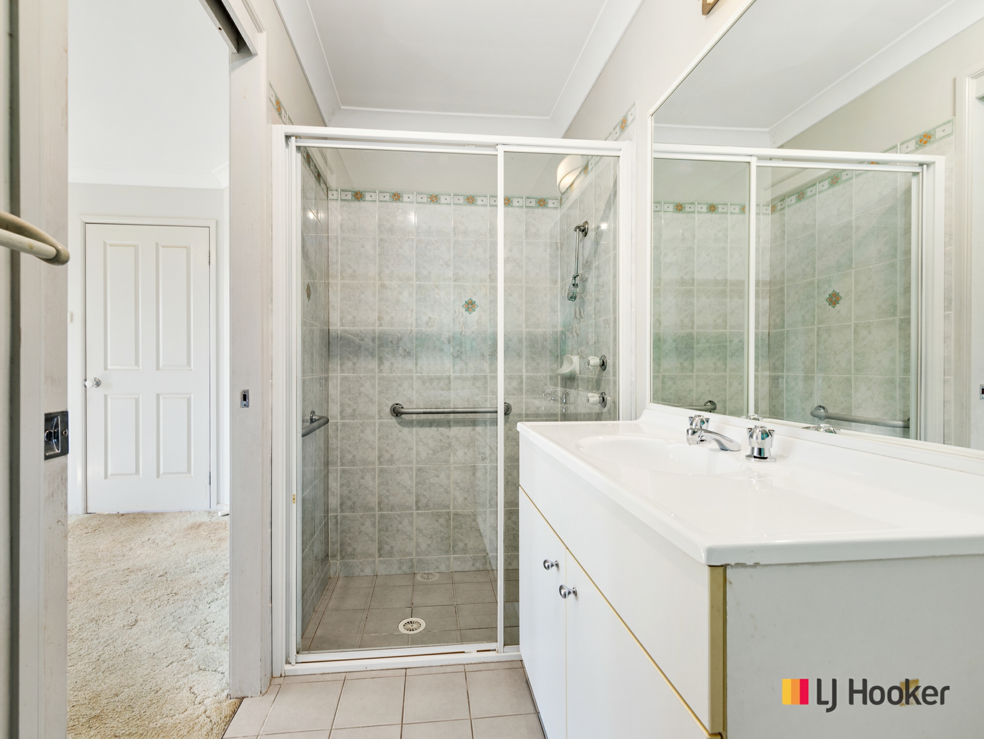 8 John Forrest Place, SUNSHINE BAY