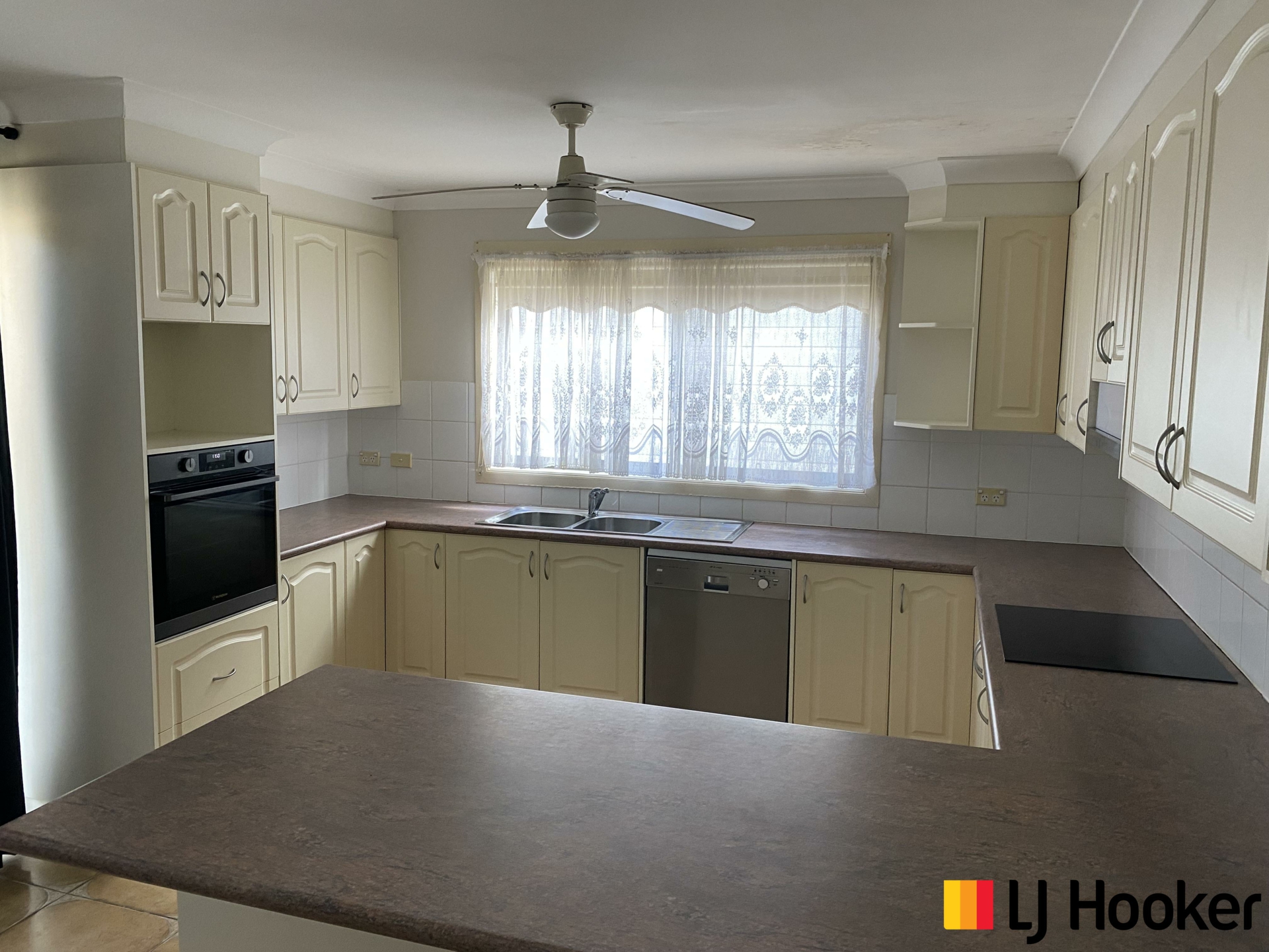 16 Timber Way, SURF BEACH