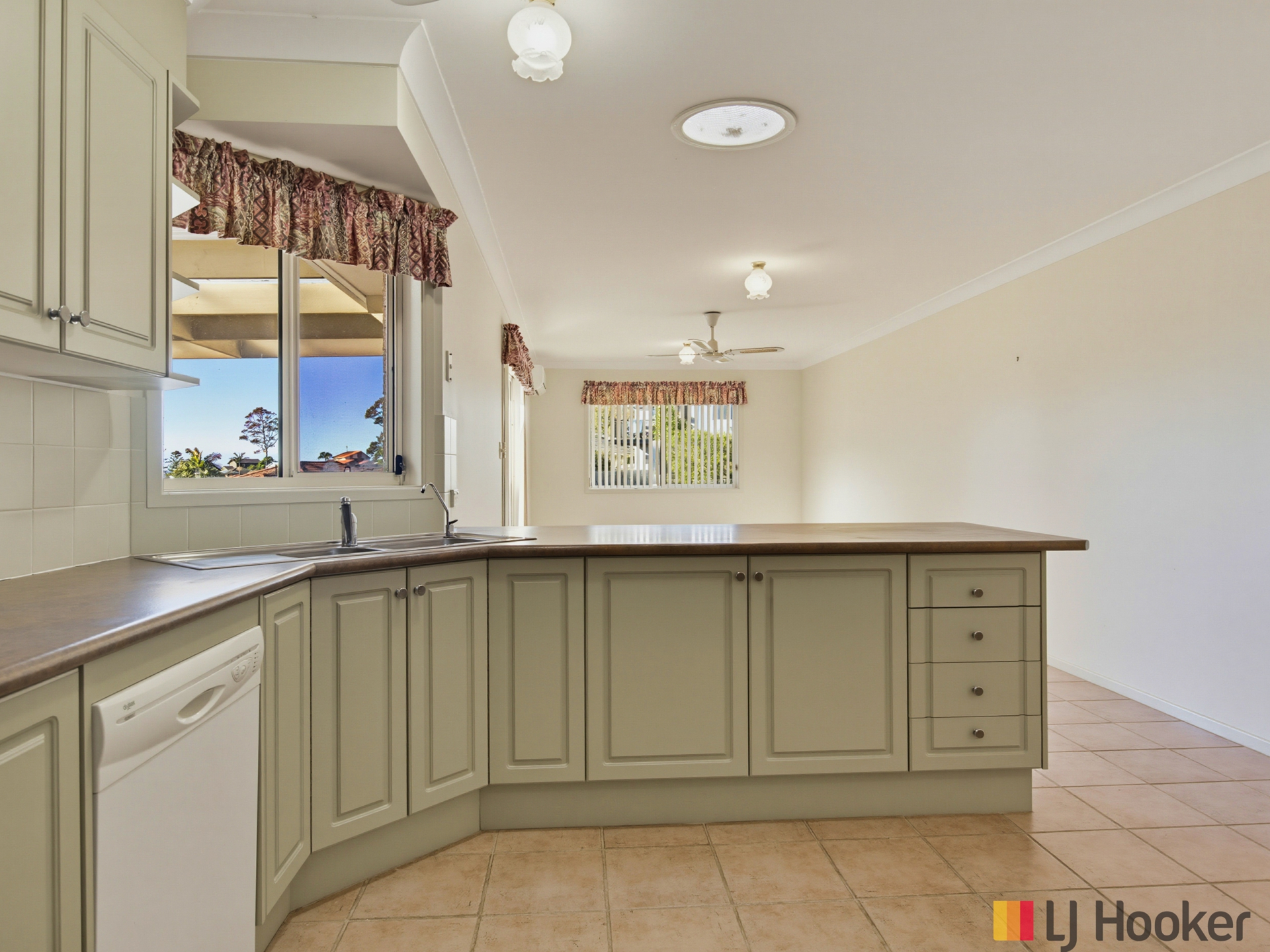 13 Poole Place — photo 12 of 30