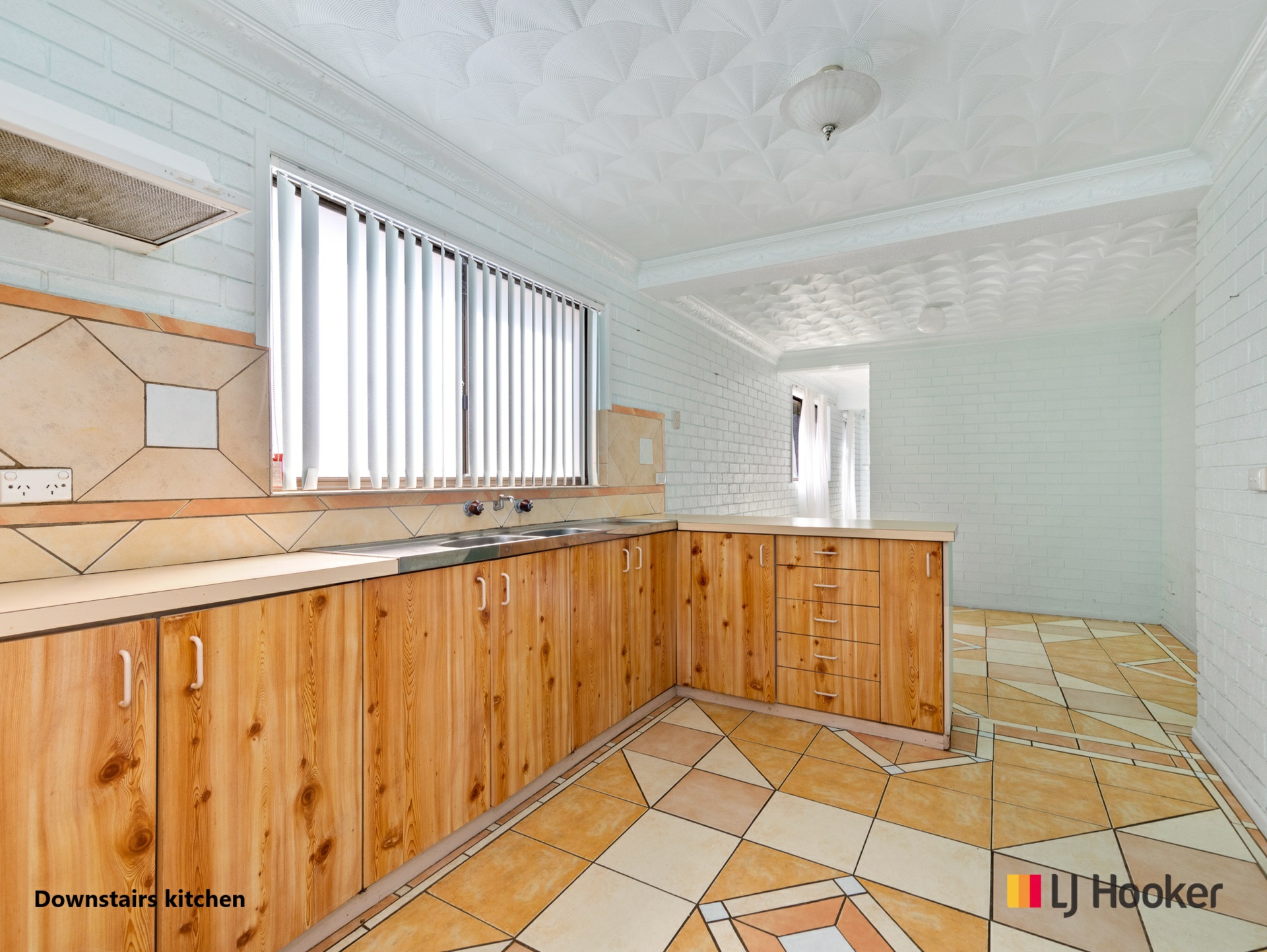 407 George Bass Drive — photo 15 of 30