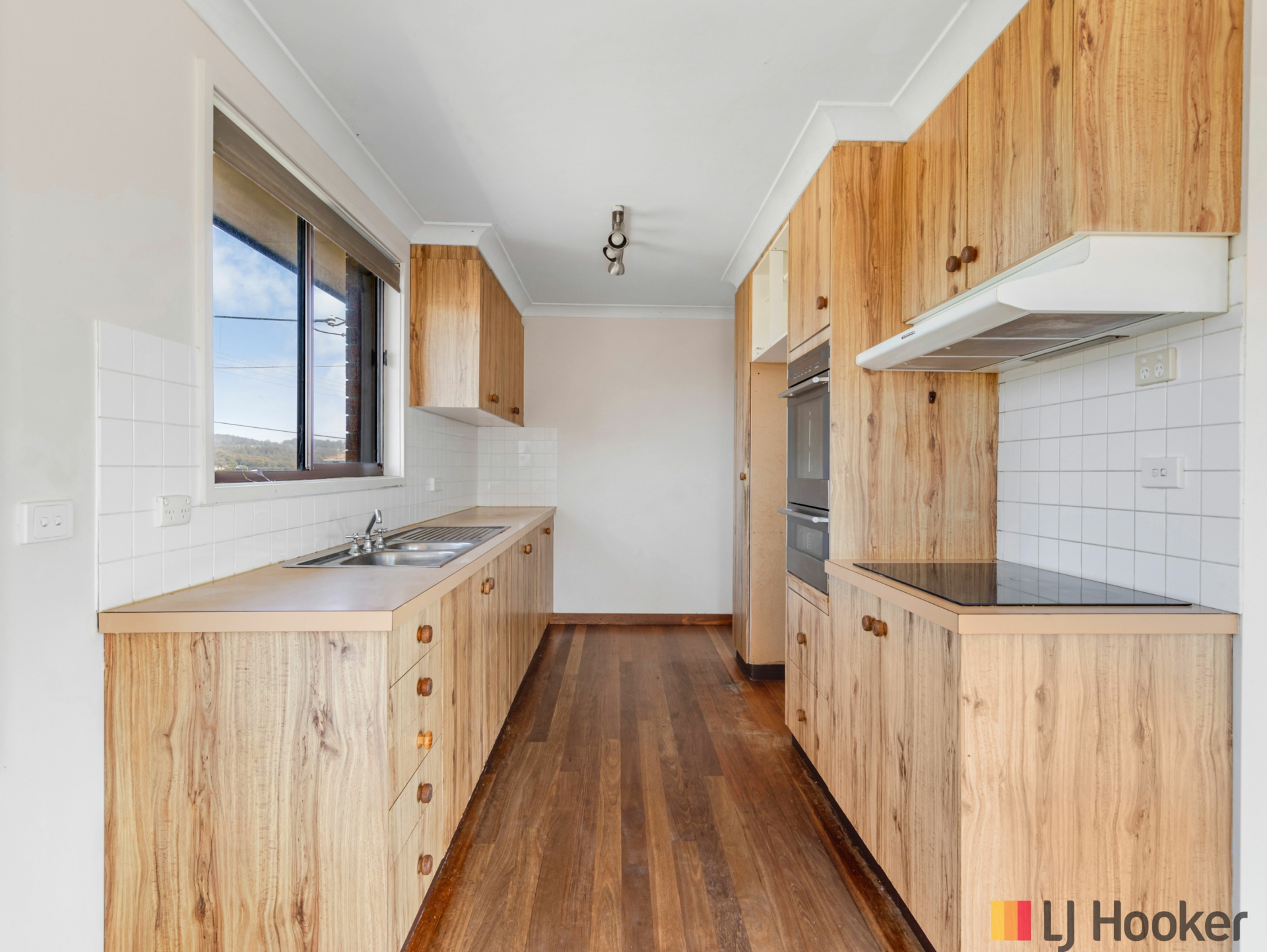 85 Tallawang Avenue — photo 16 of 30