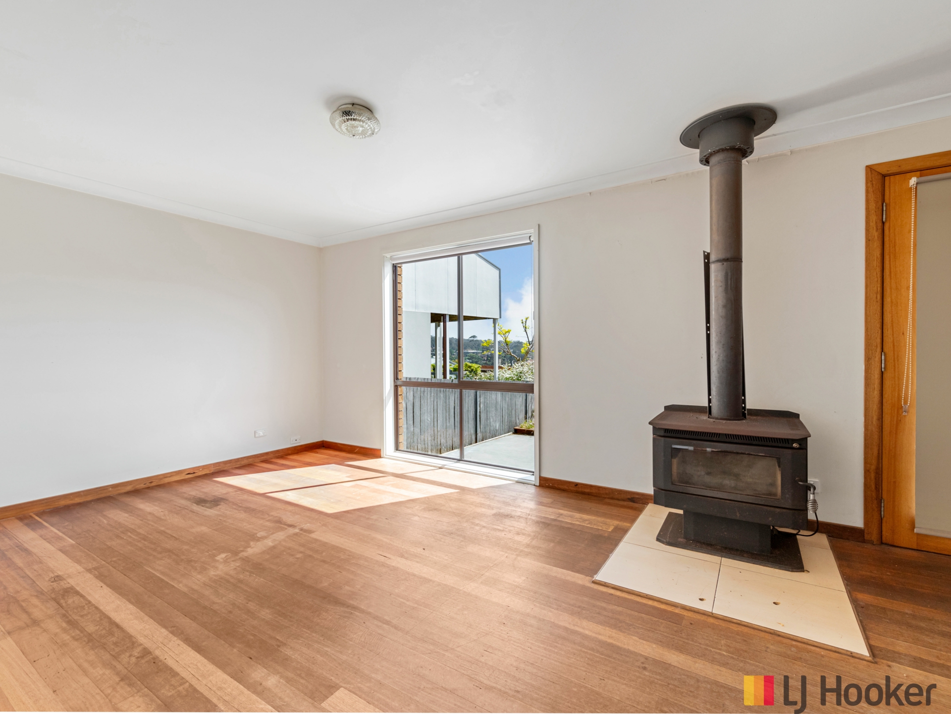 85 Tallawang Avenue — photo 24 of 30