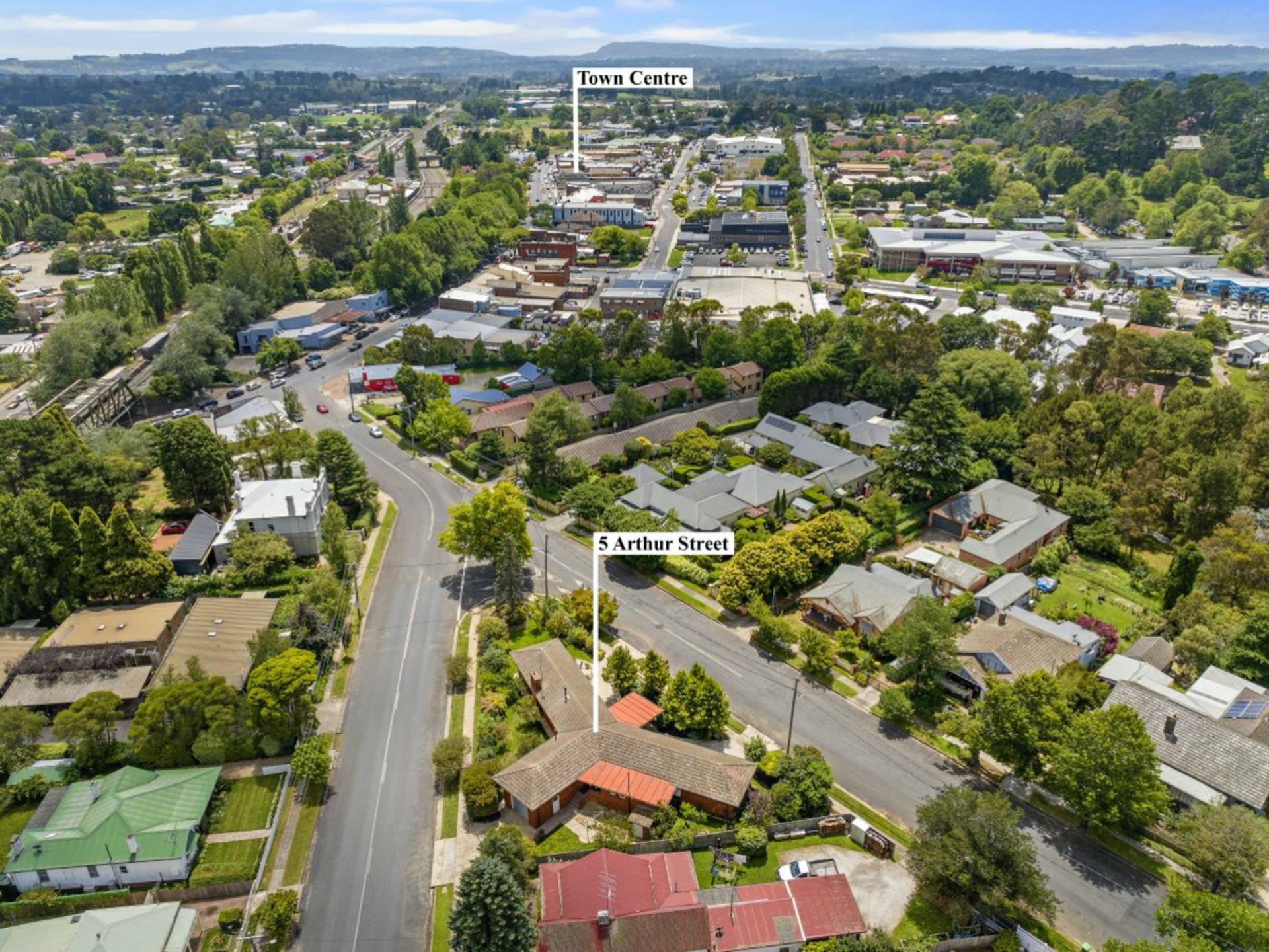5 Arthur Street Moss Vale NSW Property Details LJ Hooker