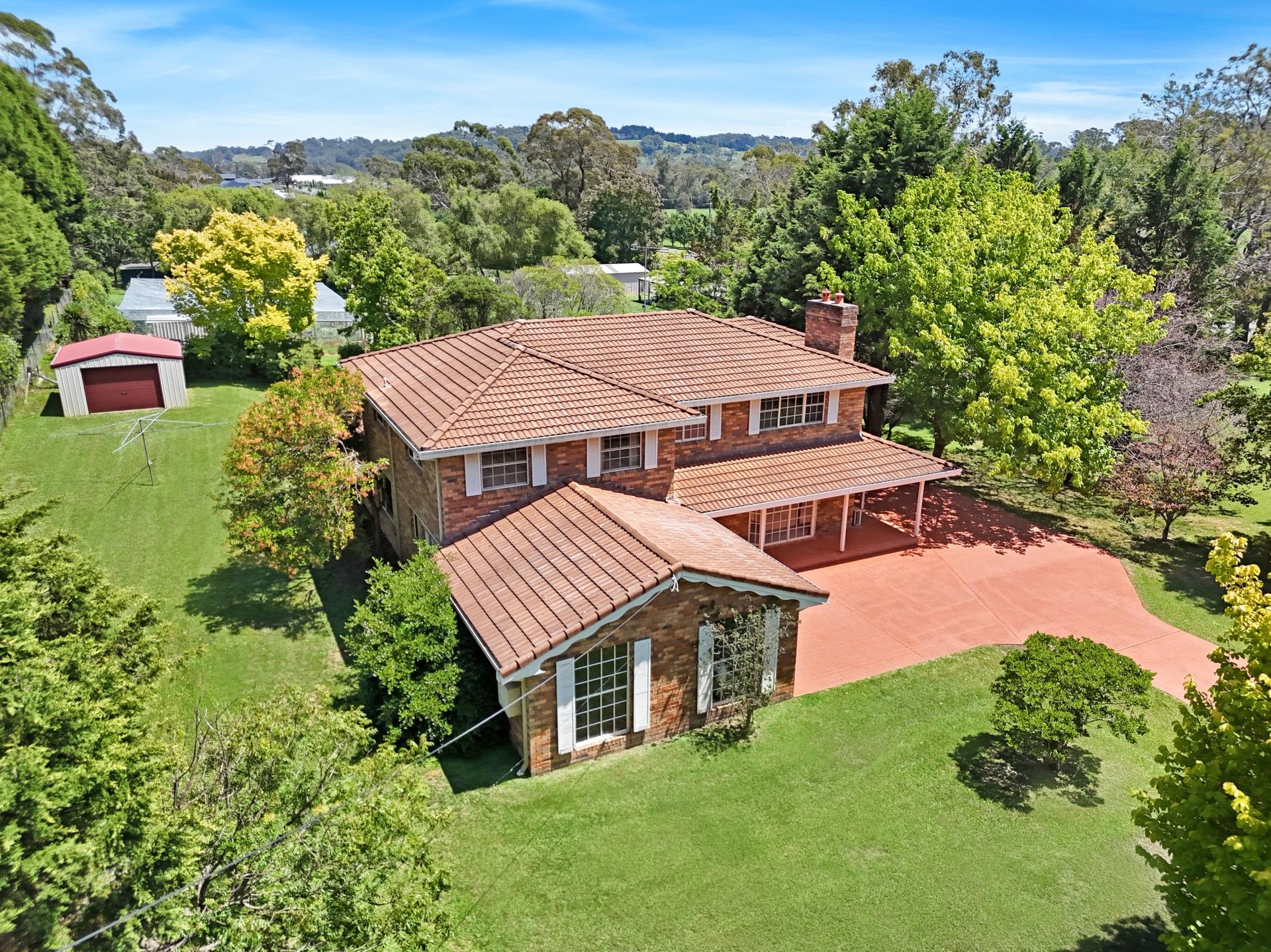 1 Lynne Close — photo from LJ Hooker Bowral