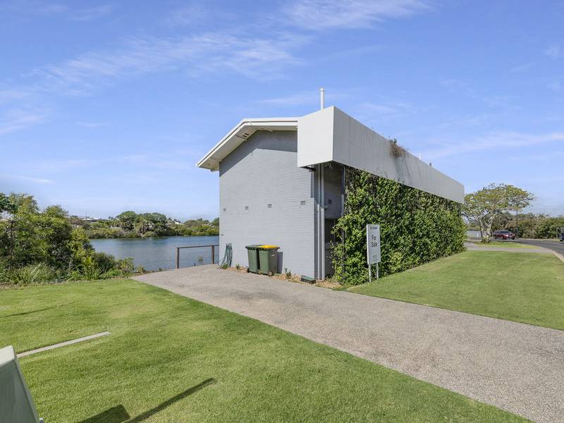 2/1 Miller Street Bargara QLD