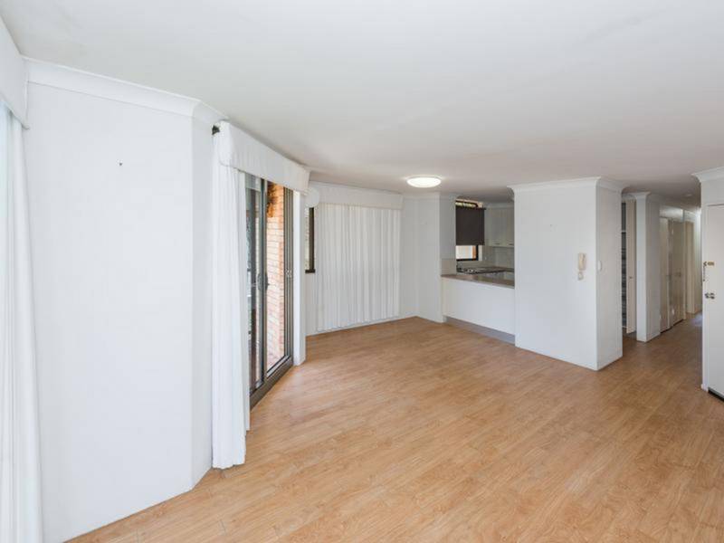 3/43 Esplanade, BARGARA