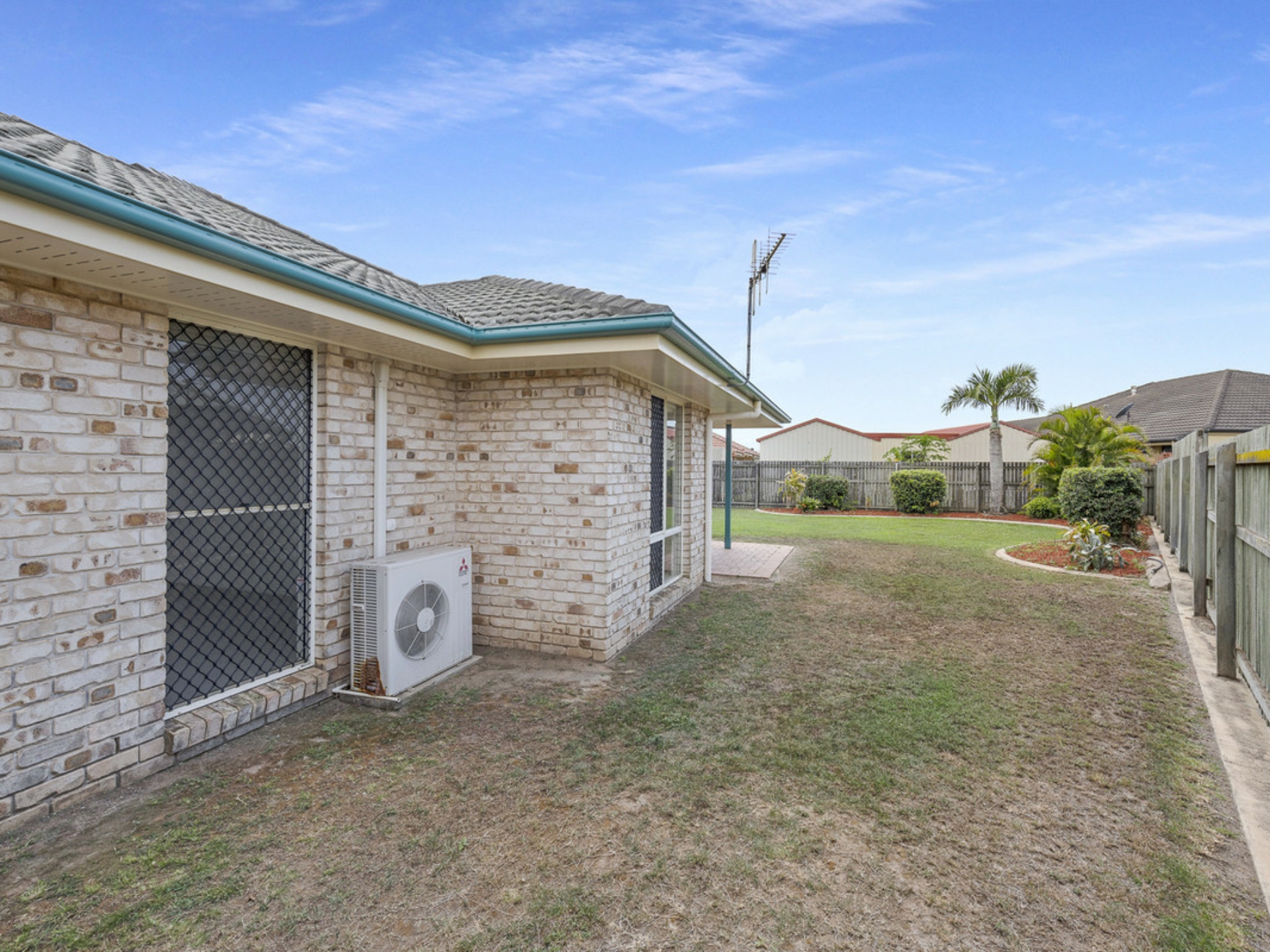 26 Chancellor Drive, AVENELL HEIGHTS