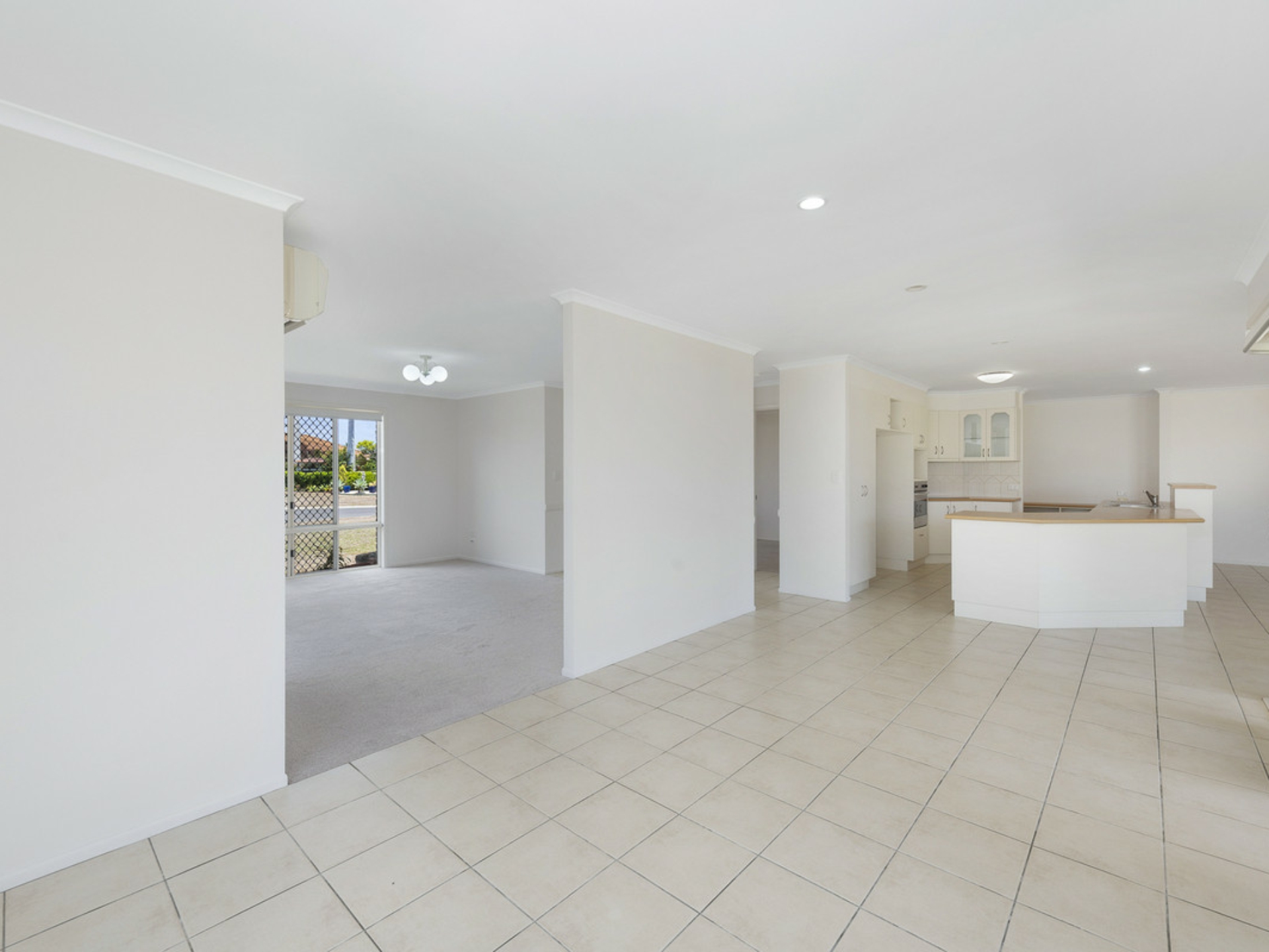 26 Chancellor Drive, AVENELL HEIGHTS