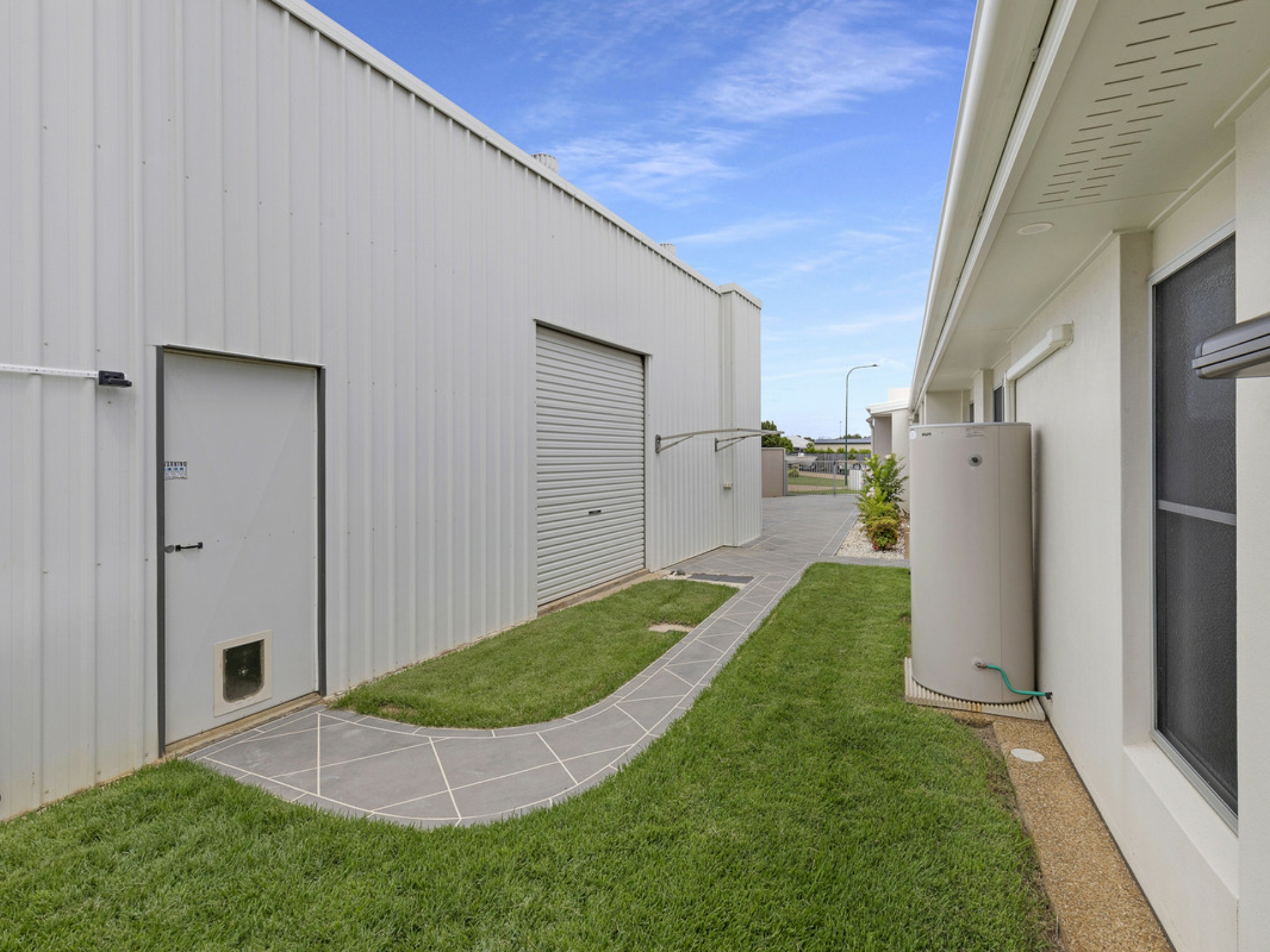 8 Tulipwood Place, Coral Cove