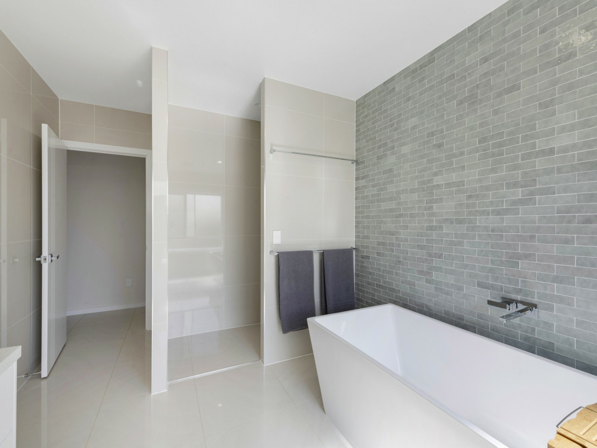 5 Anchorage Court, BARGARA