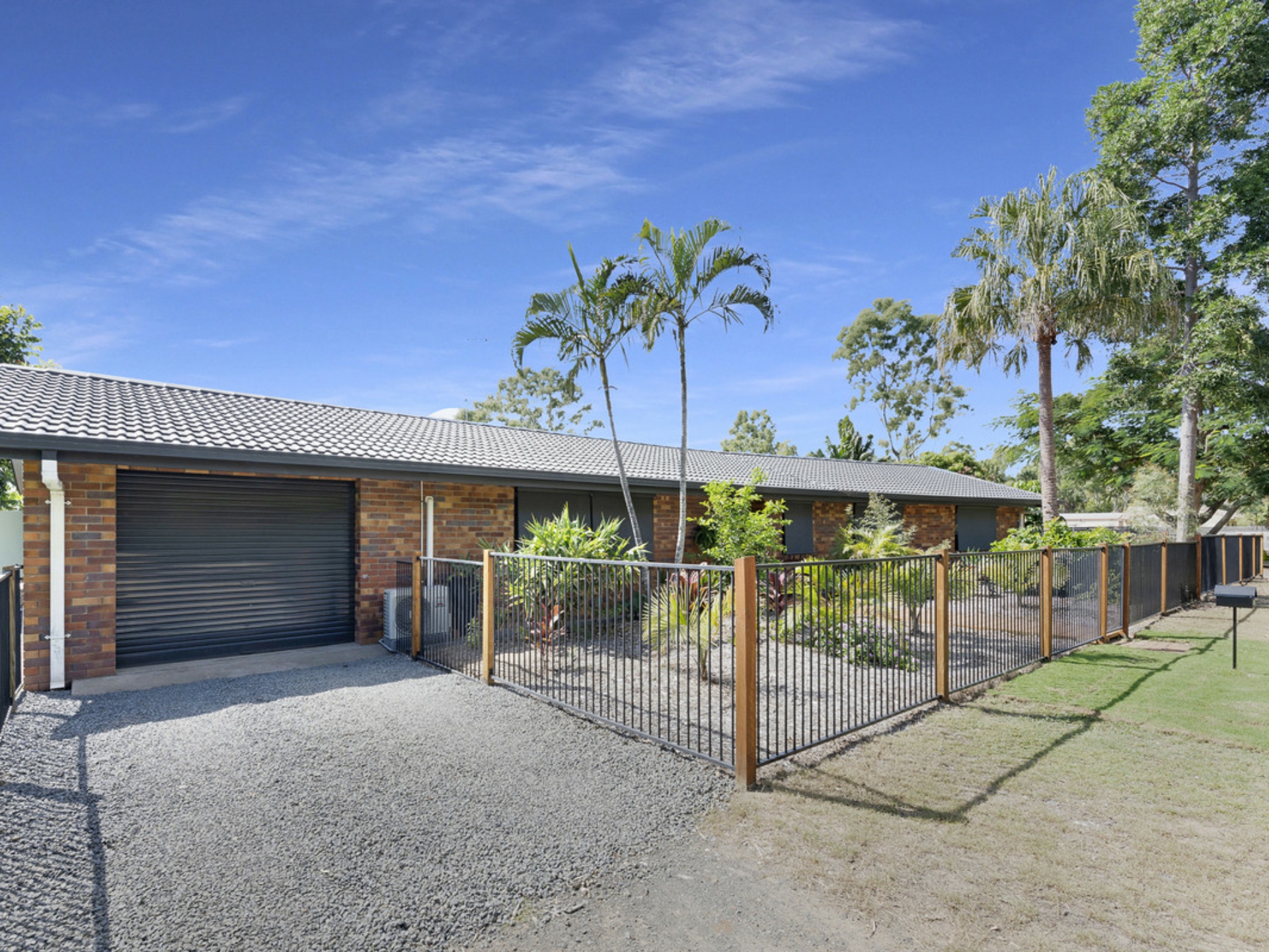 53 Lagoon Drive, Moore Park Beach