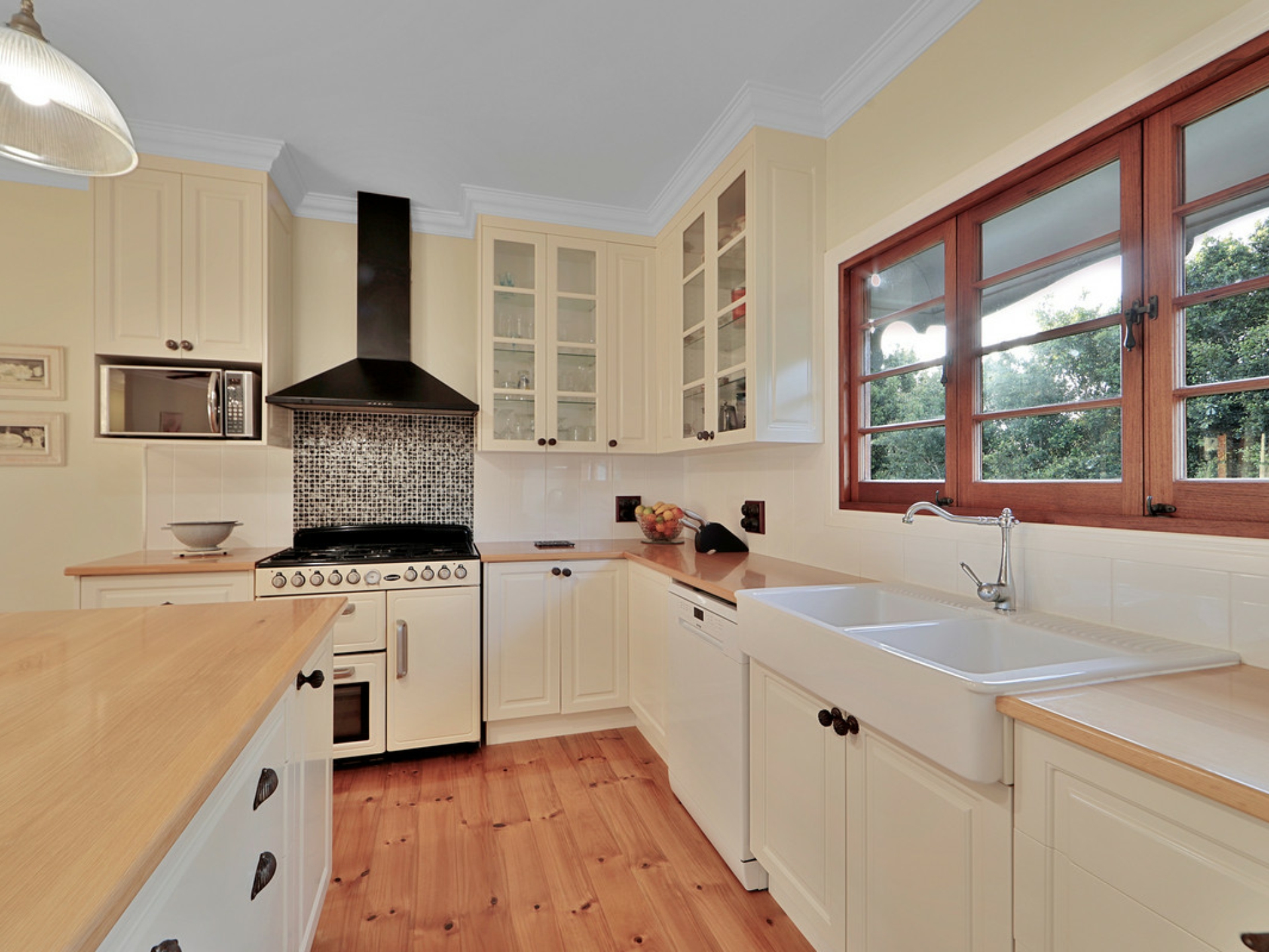 120 Davenport Drive, COONARR