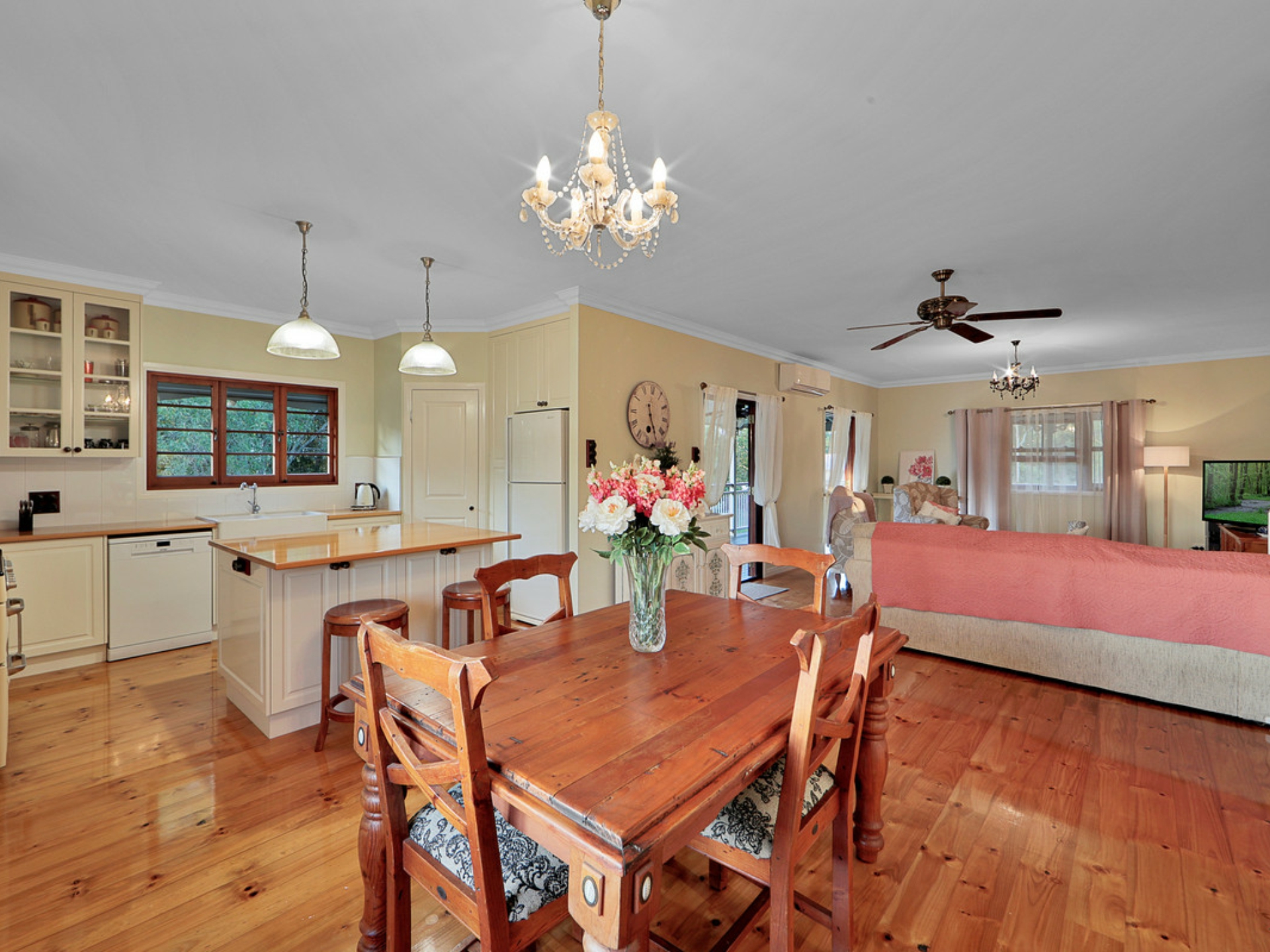 120 Davenport Drive, COONARR
