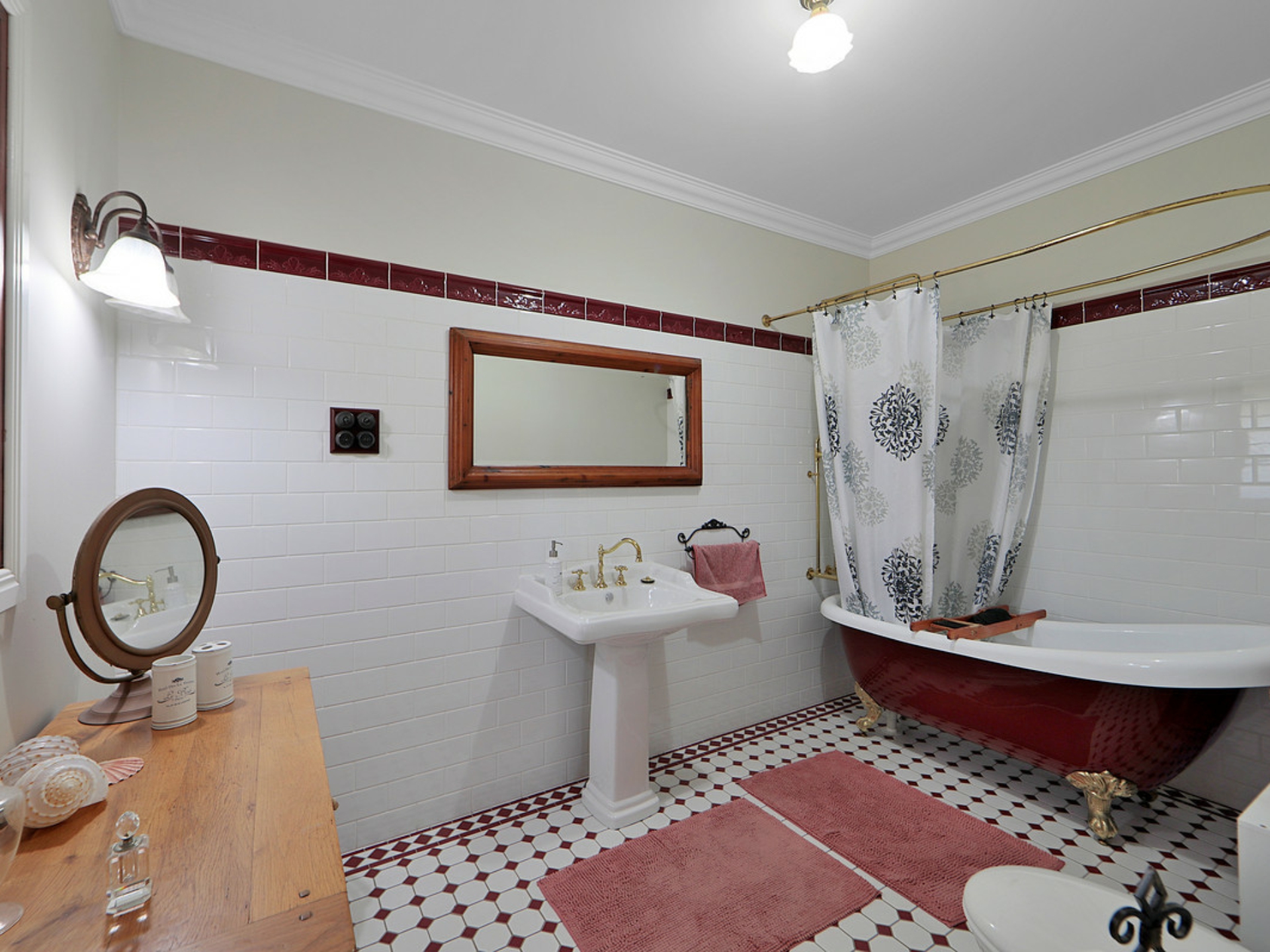 120 Davenport Drive, COONARR