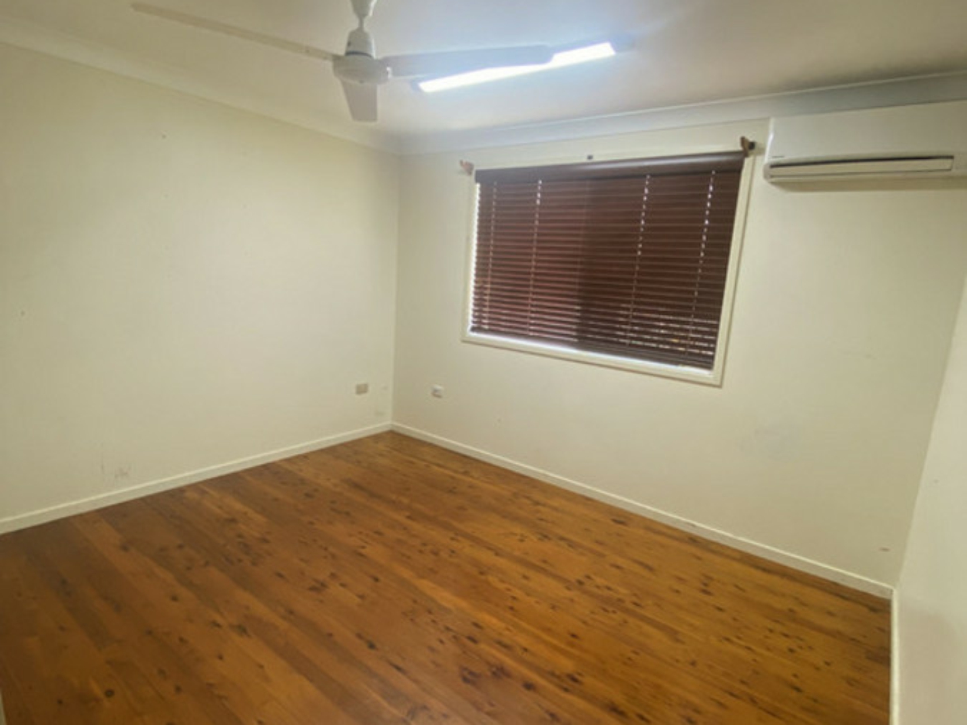 22 Broadmeadow Avenue Thabeban QLD