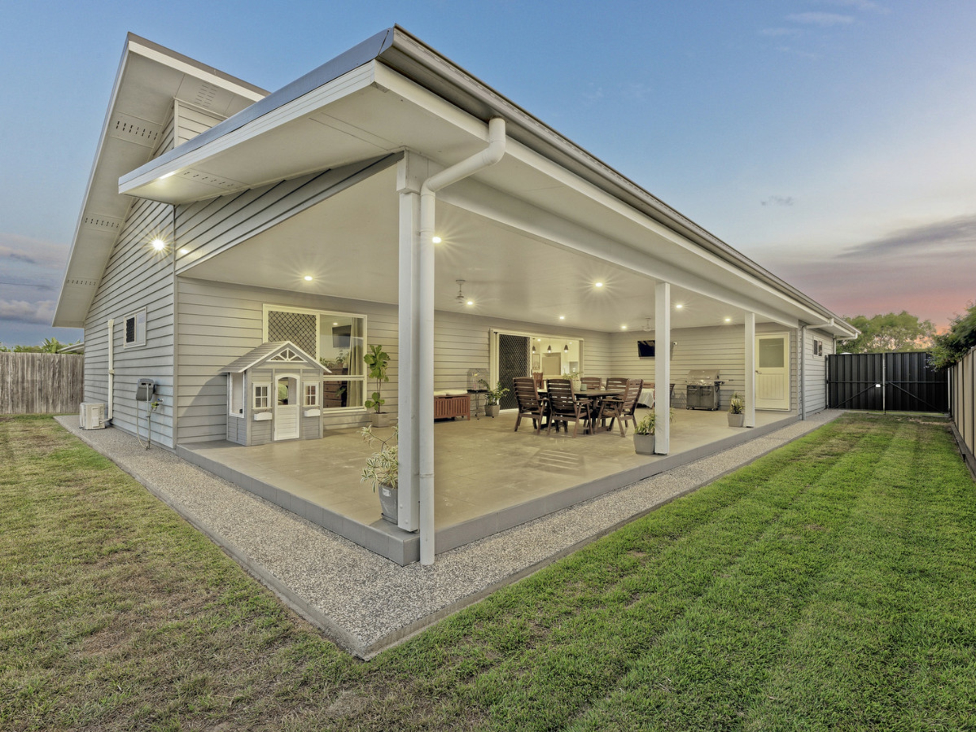 3 Angie Circuit Innes Park QLD