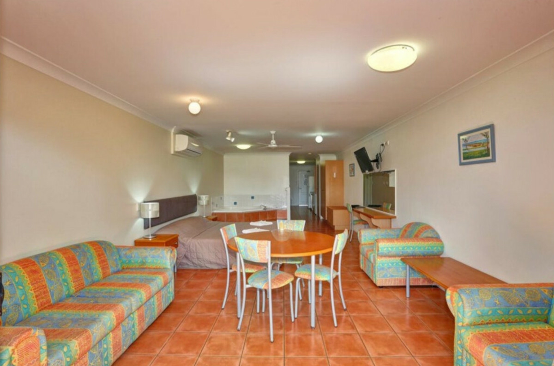 1/1 Pebble Beach Drive, CORAL COVE