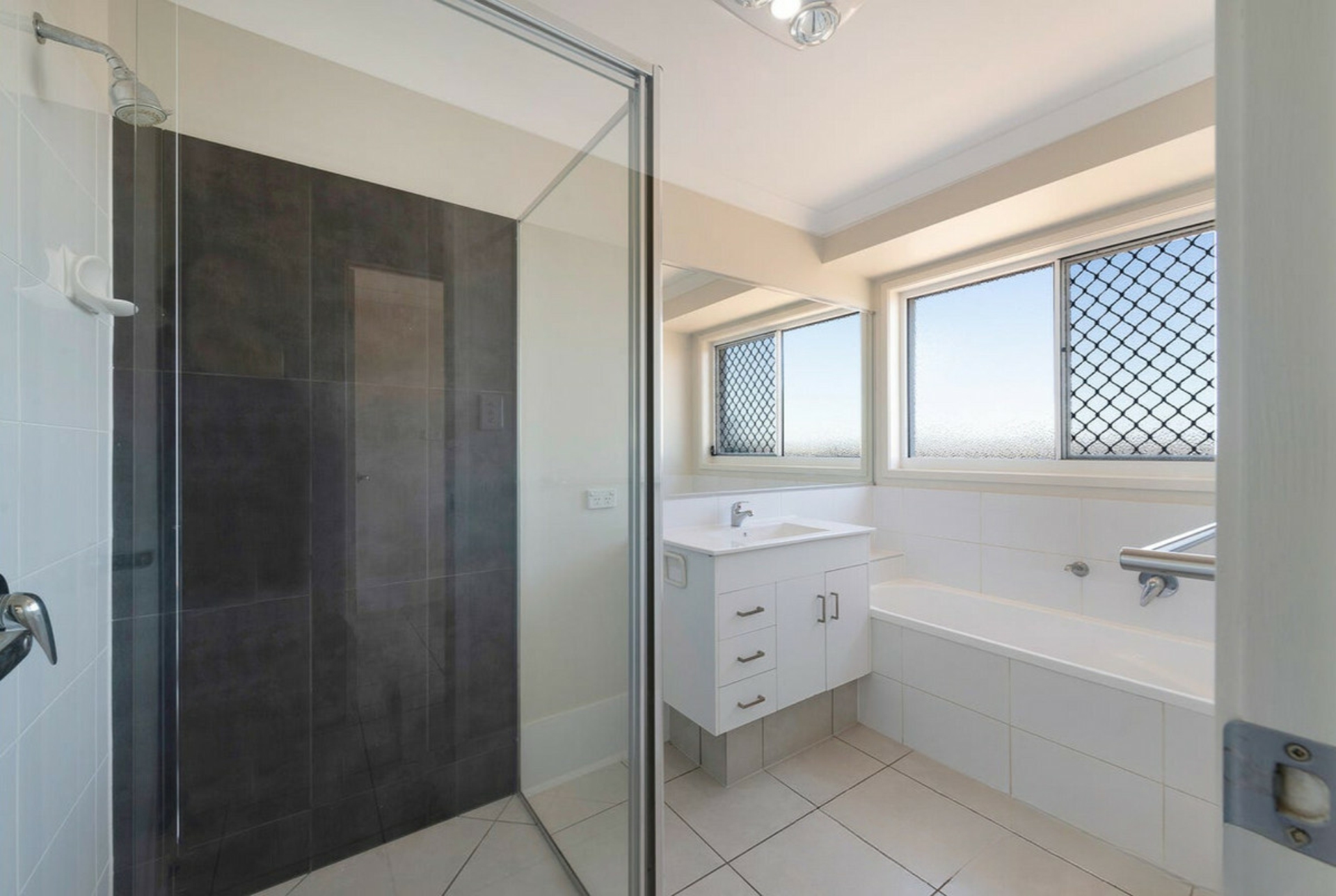 36 Firefly Street, BARGARA