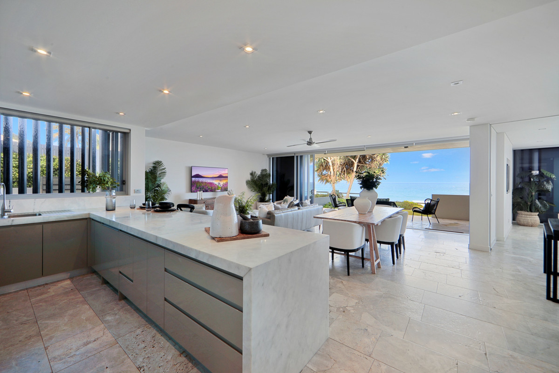 102/38 Miller Street, BARGARA